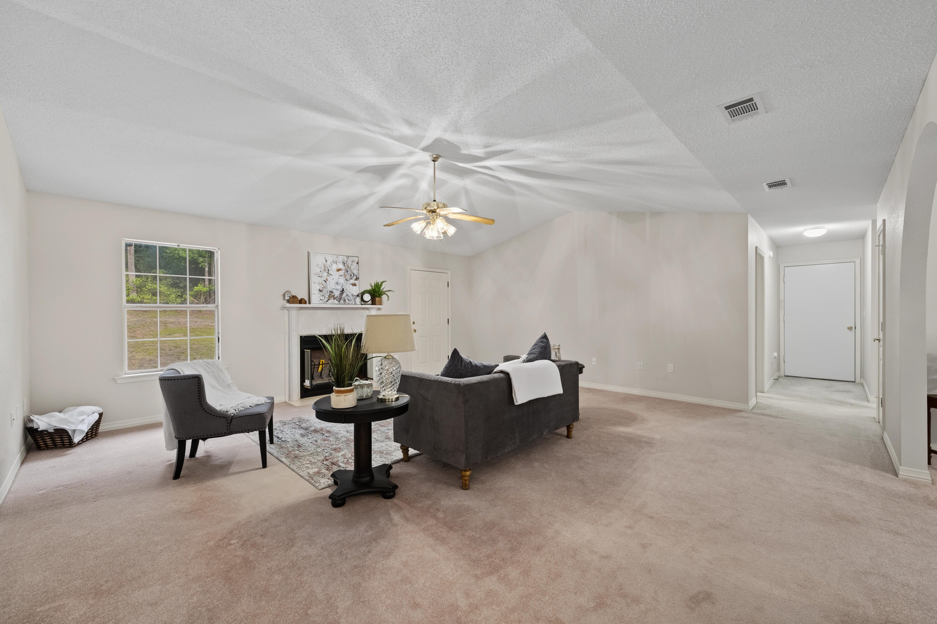 HUNTER WOODS - Residential