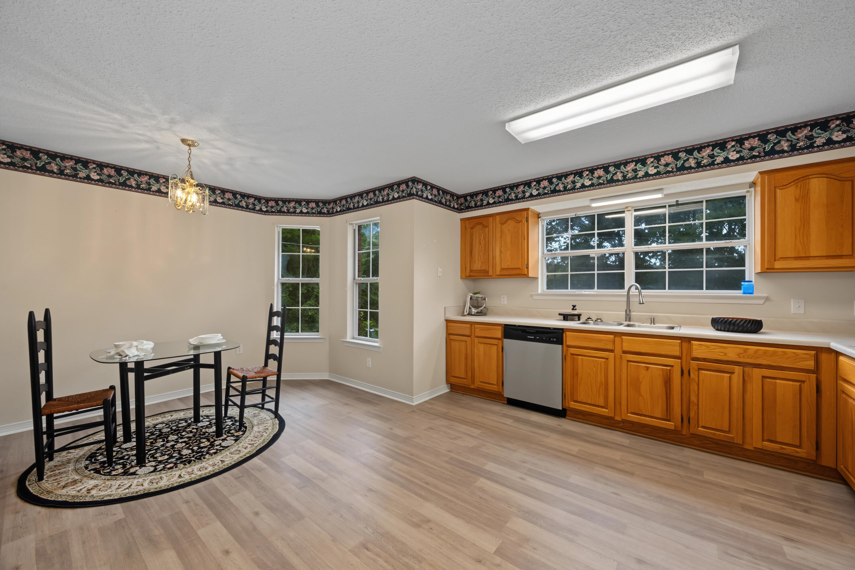 HUNTER WOODS - Residential