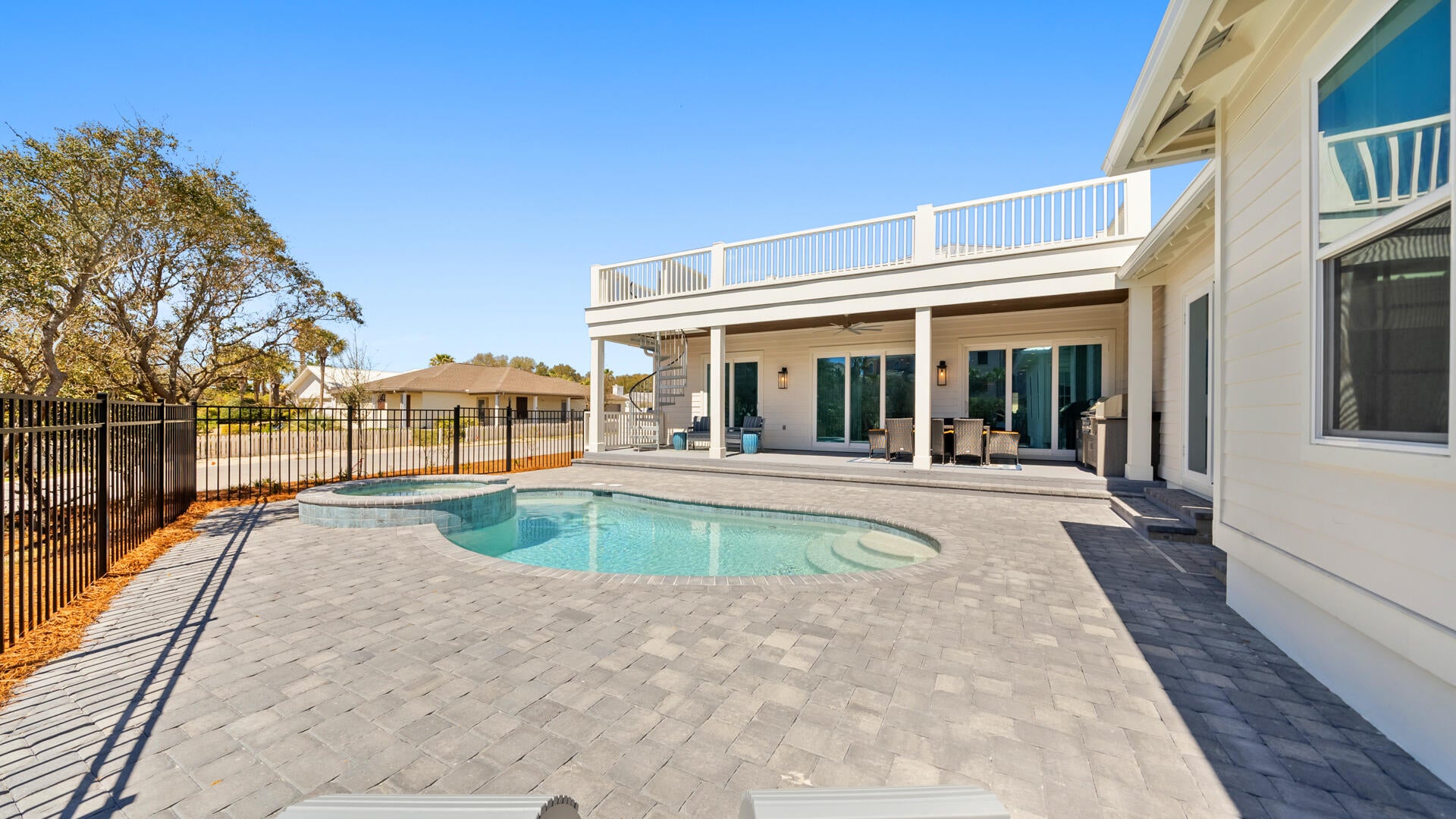 GULFSIDE ESTATES PHASE I & II - Residential Lease