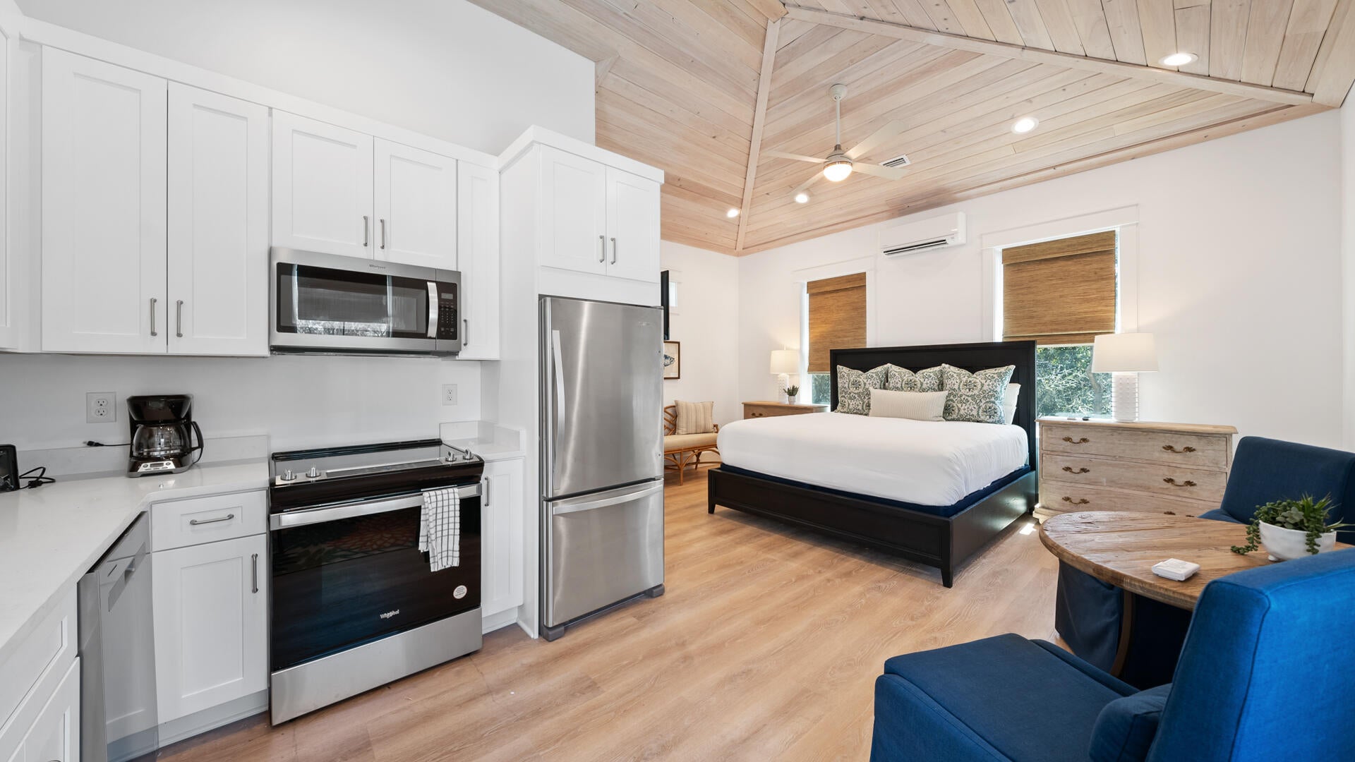 GULFSIDE ESTATES PHASE I & II - Residential Lease
