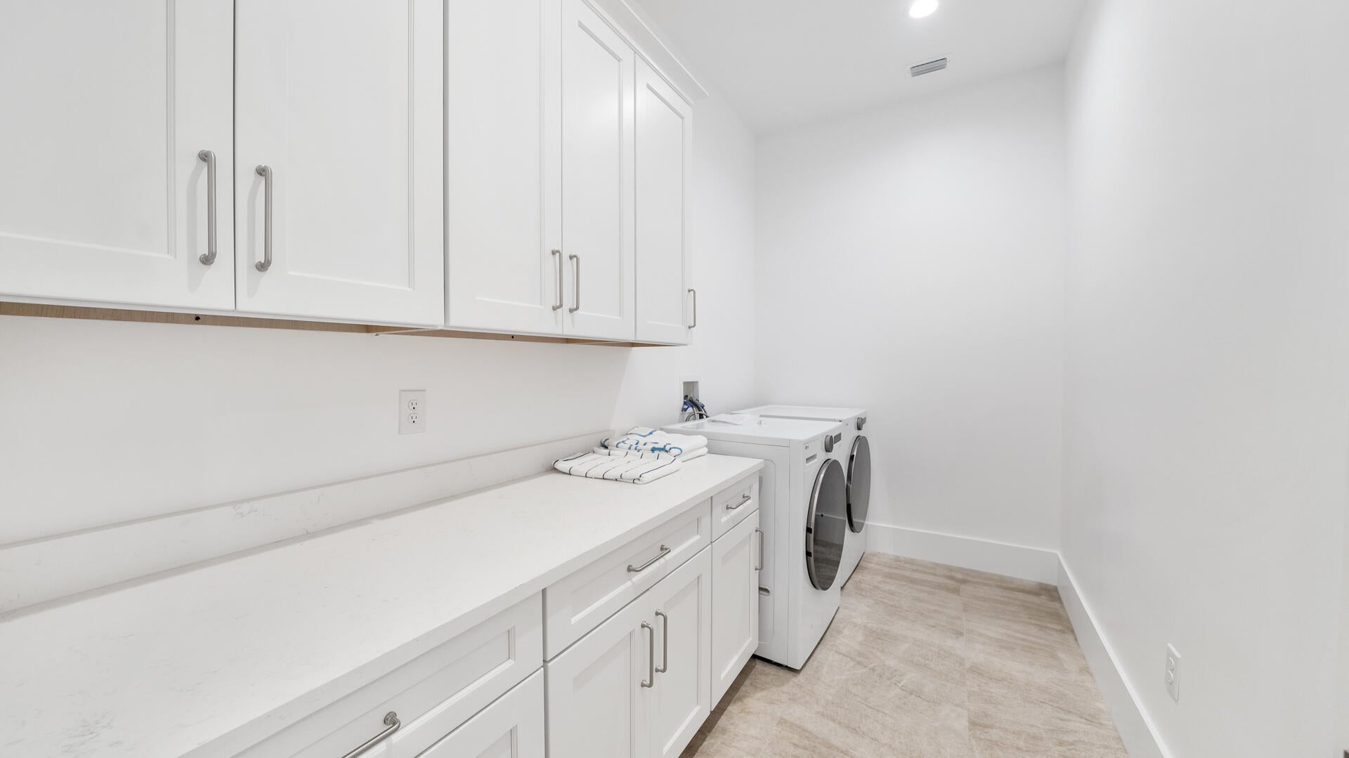 GULFSIDE ESTATES PHASE I & II - Residential Lease