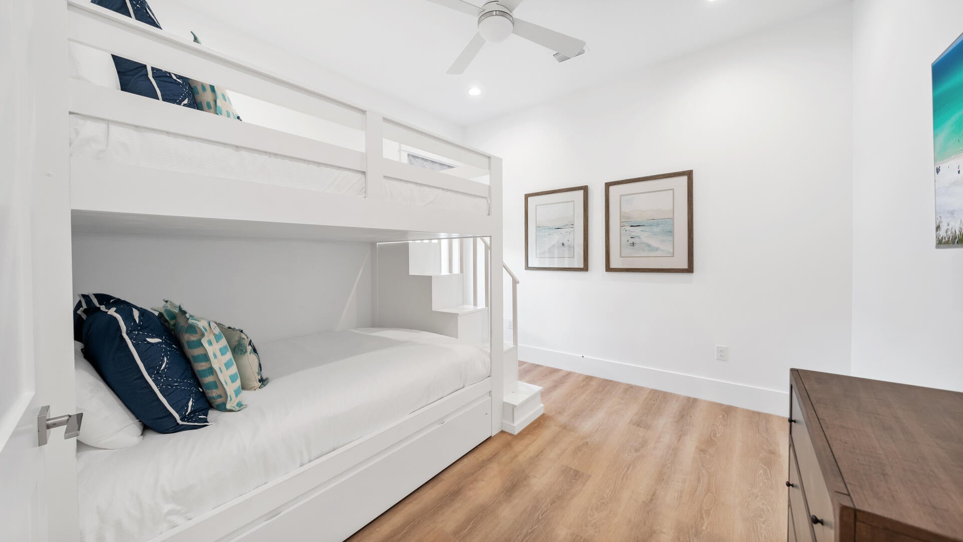 GULFSIDE ESTATES PHASE I & II - Residential Lease