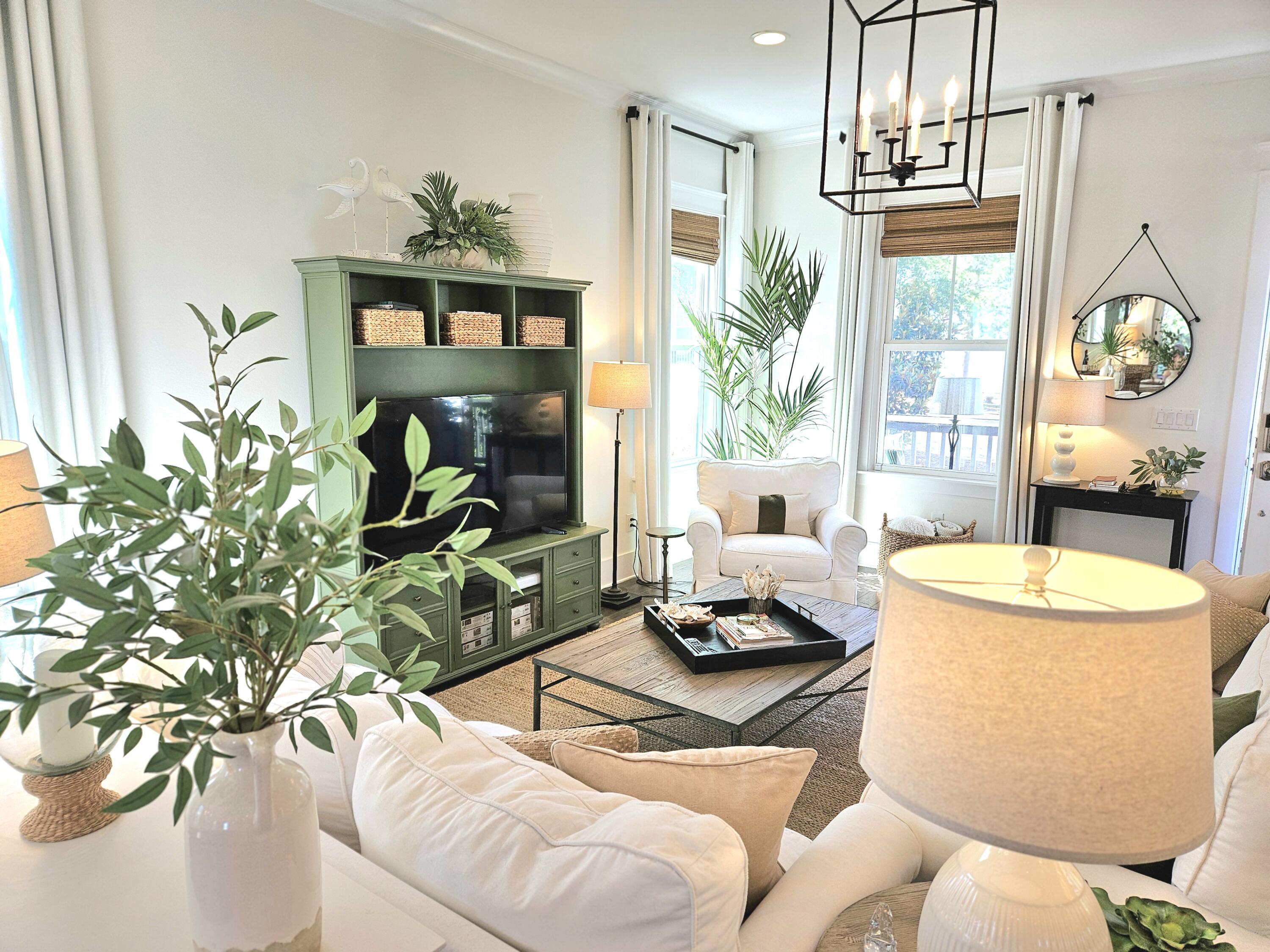 HIGHLAND PARKS - Residential
