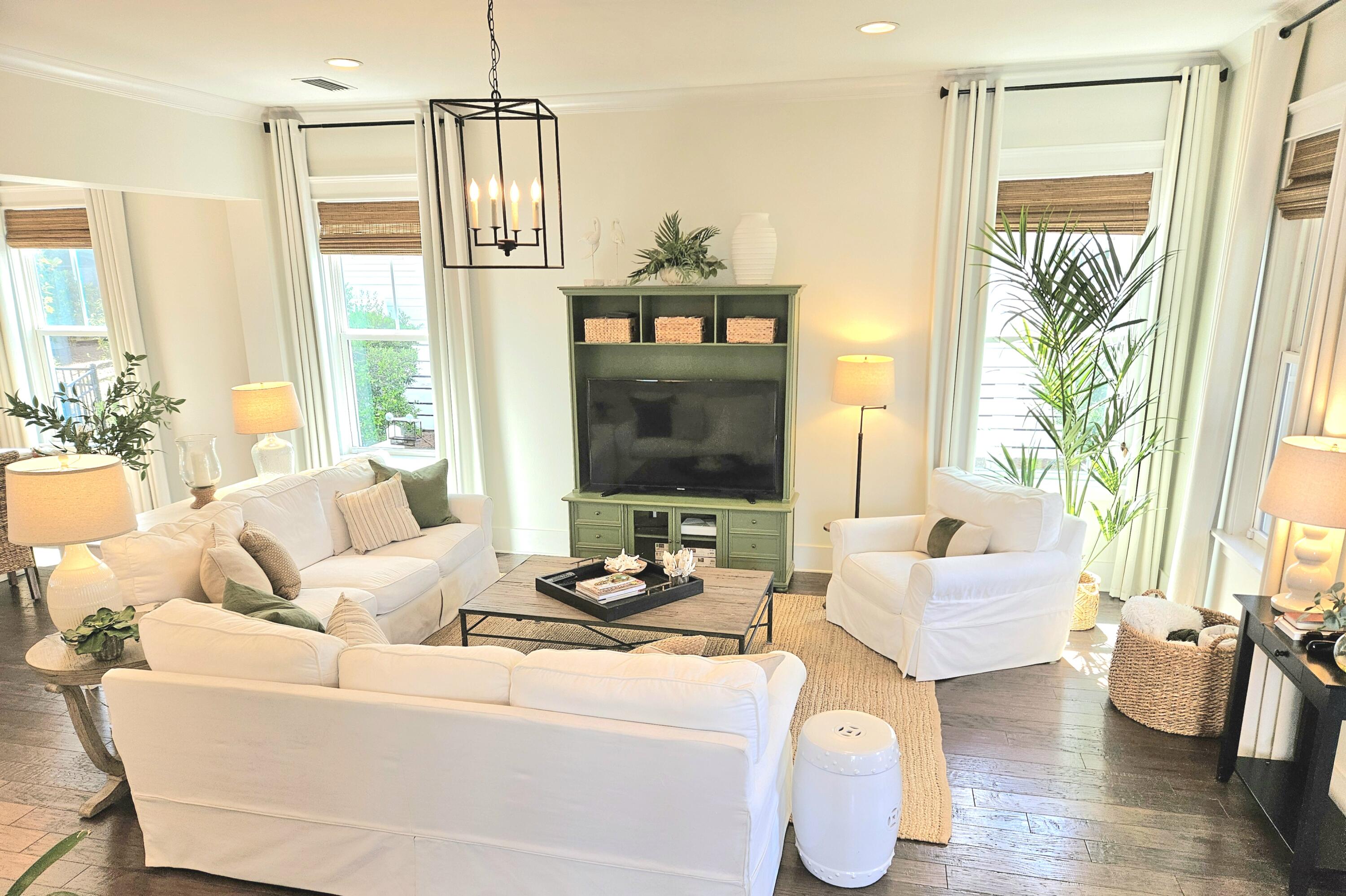 HIGHLAND PARKS - Residential