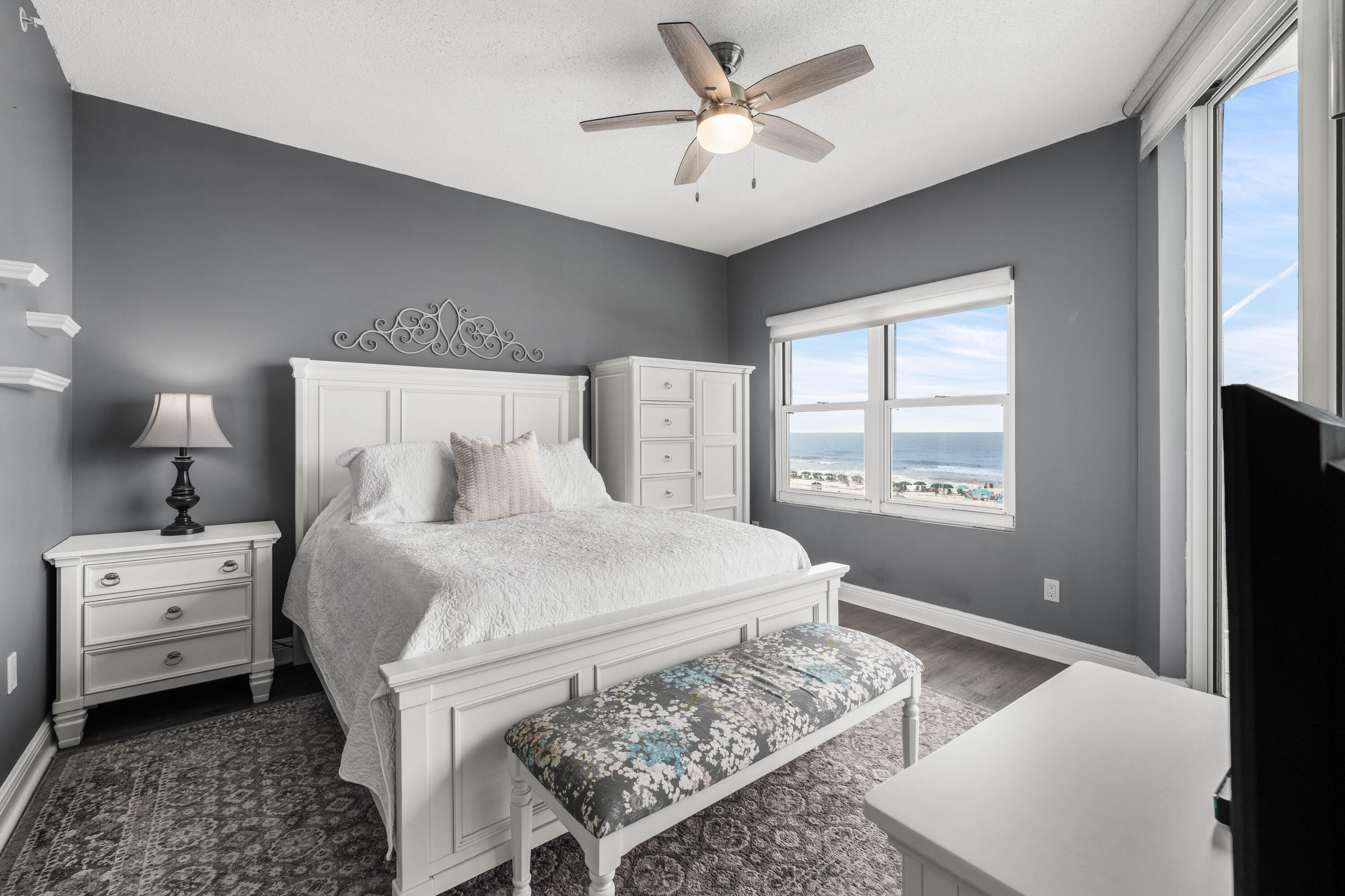 WATERS EDGE - Residential