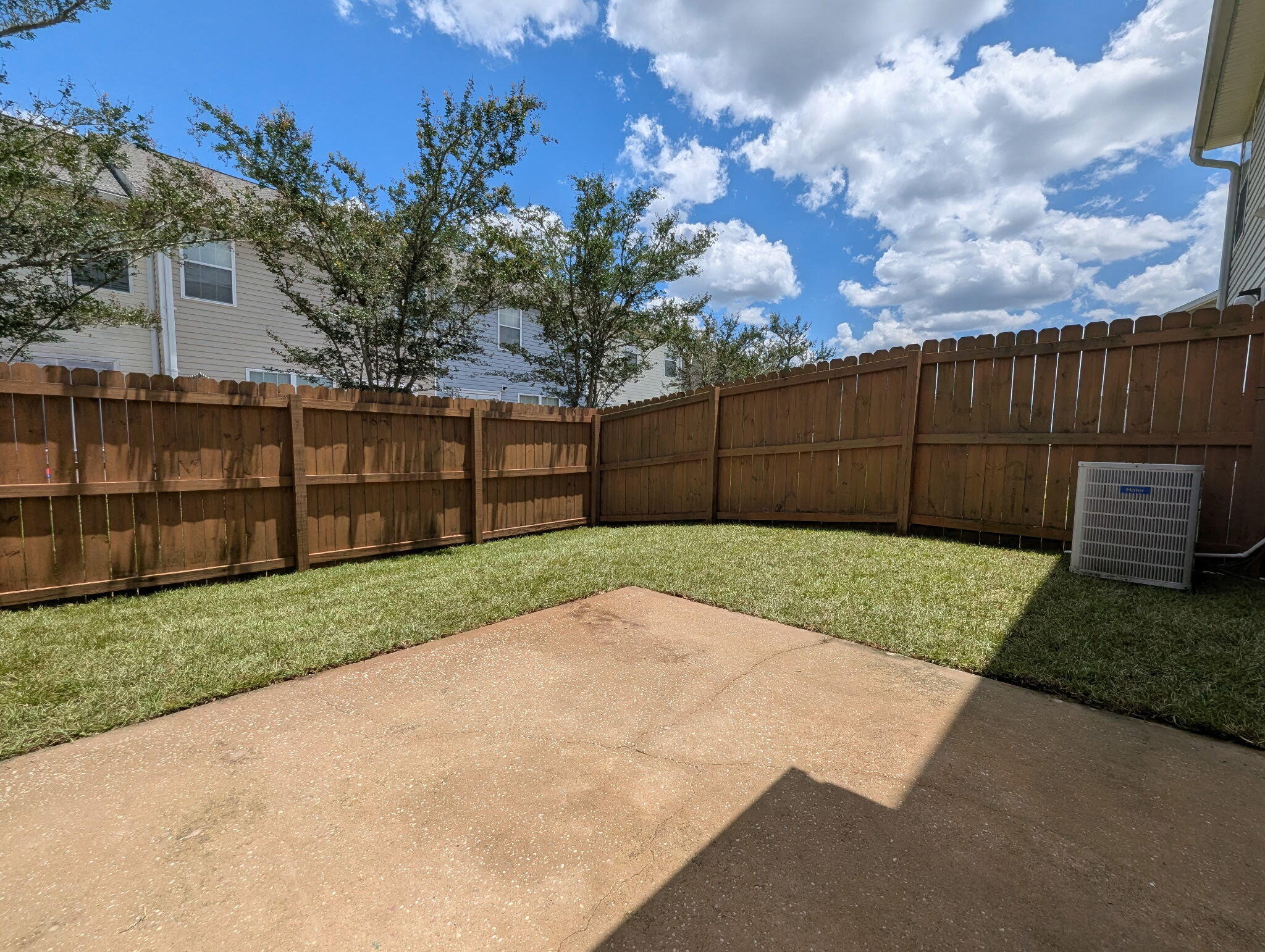 ROLLING PINES - Residential