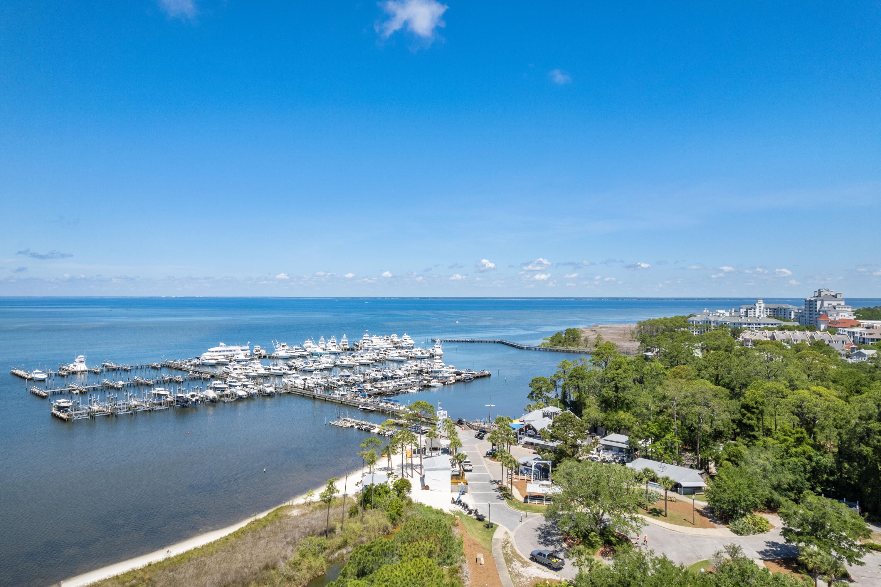 BAYSIDE CONDO SANDESTIN - Residential
