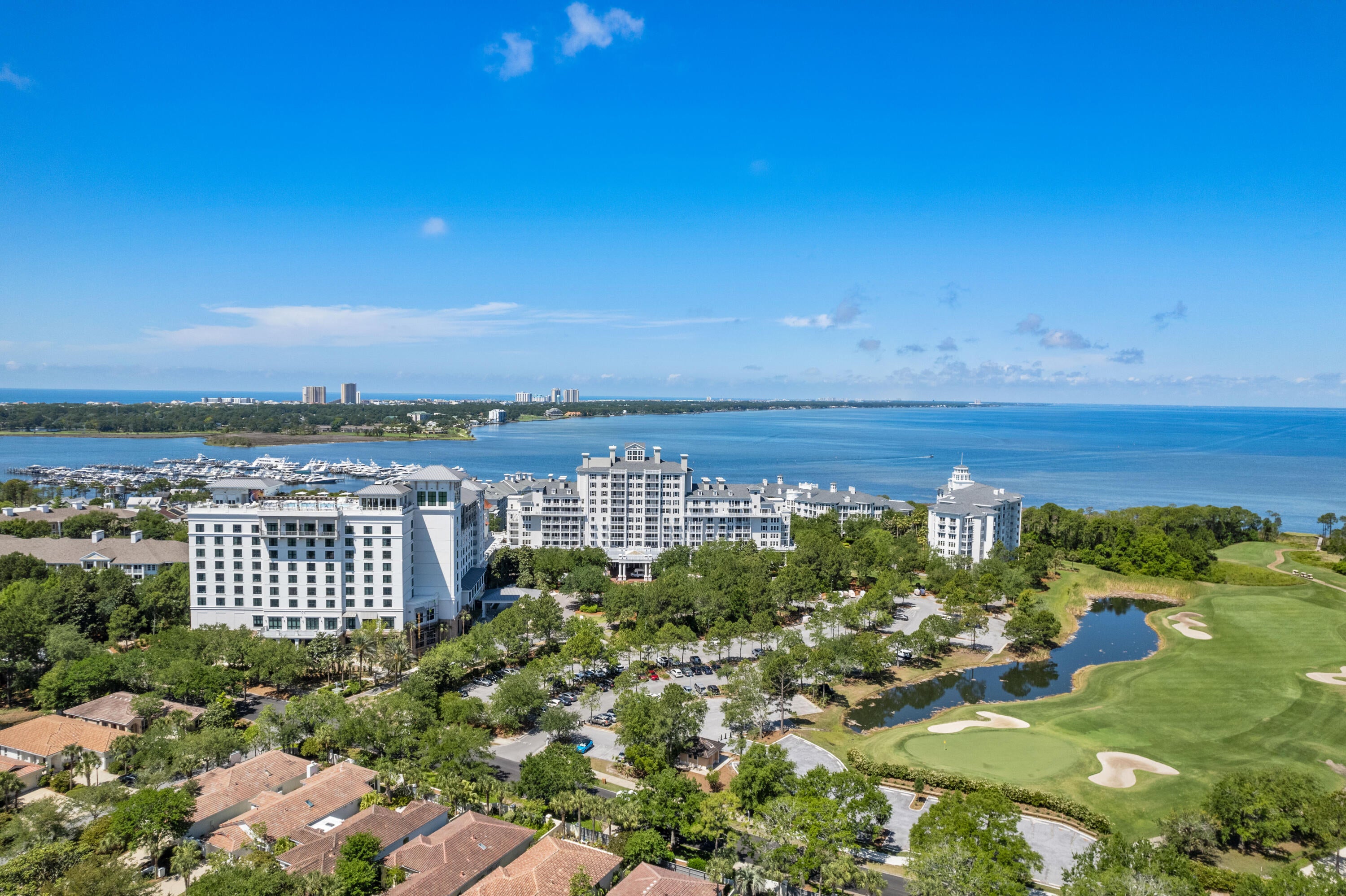 BAYSIDE CONDO SANDESTIN - Residential