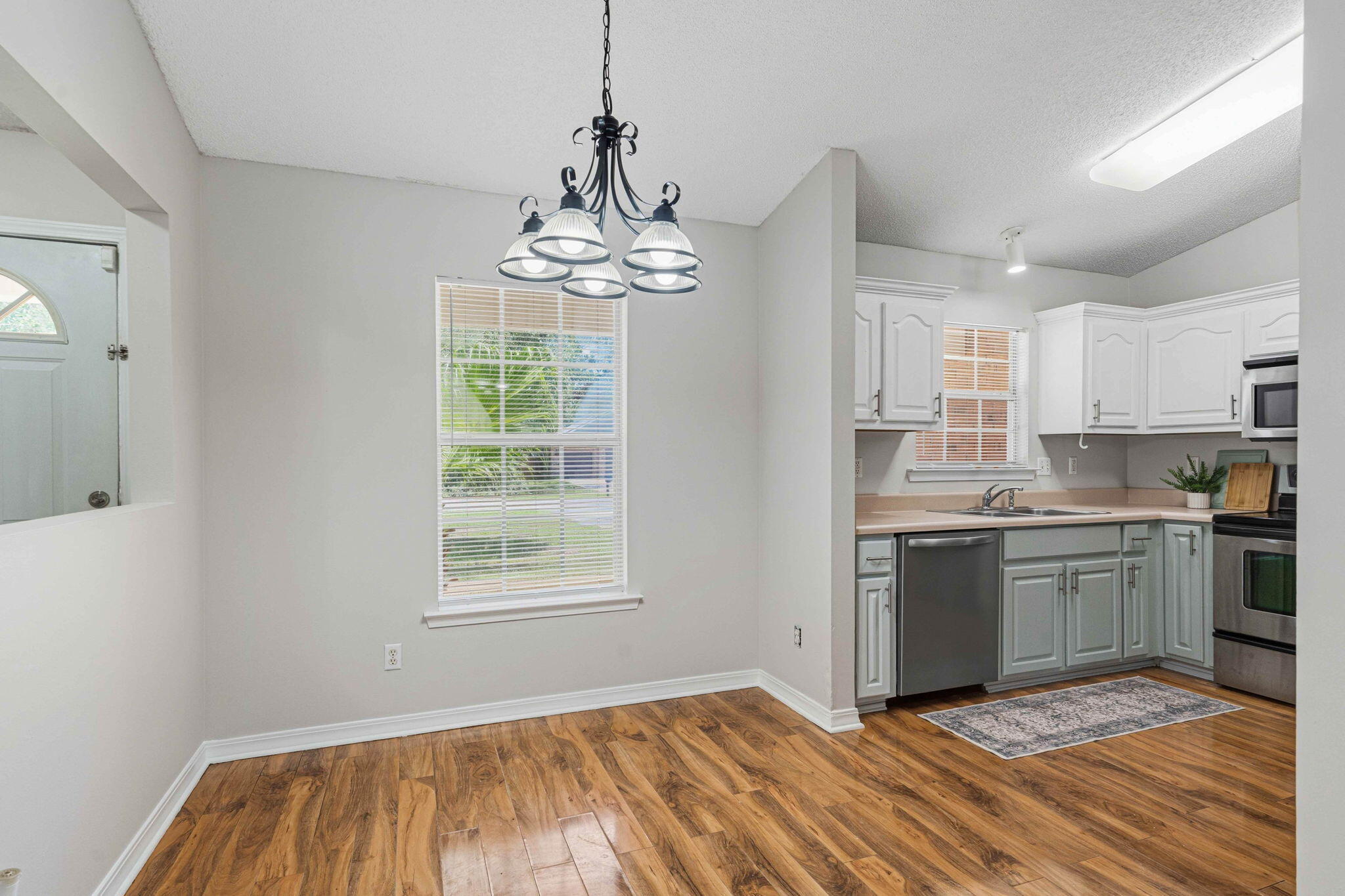 HOLLEY BY THE SEA - Residential