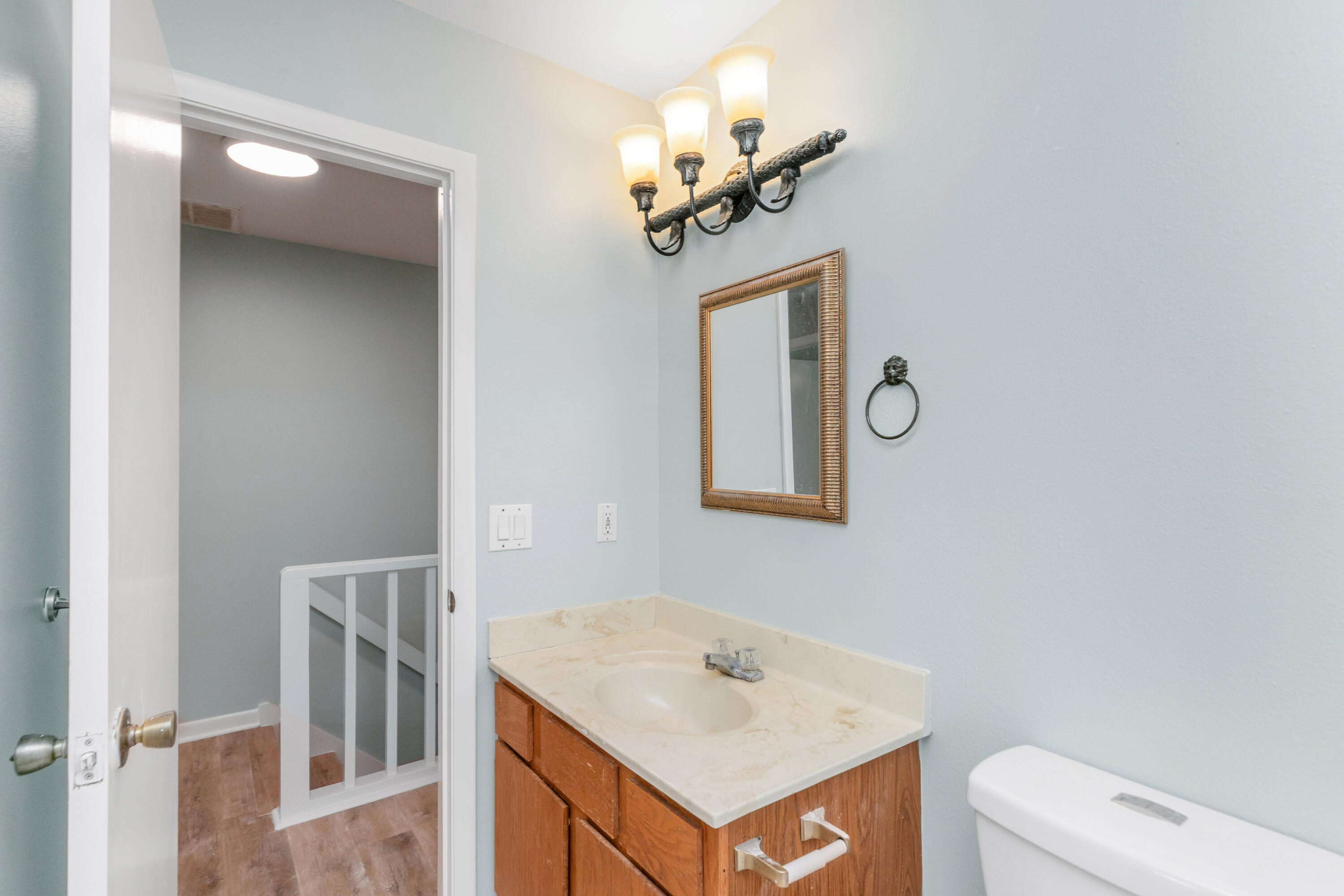 BIENVILLE SQUARE T/H - Residential Lease