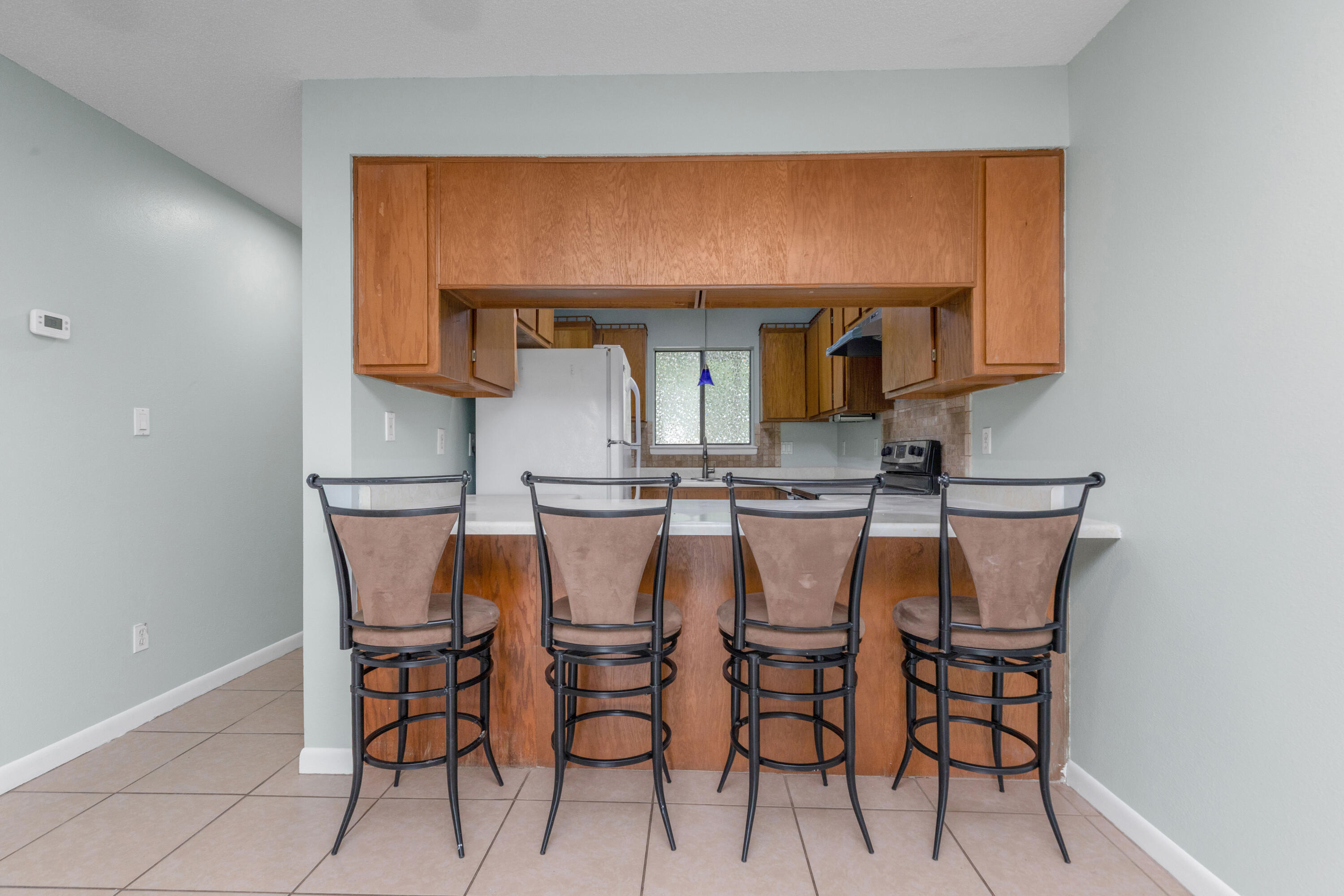 BIENVILLE SQUARE T/H - Residential Lease