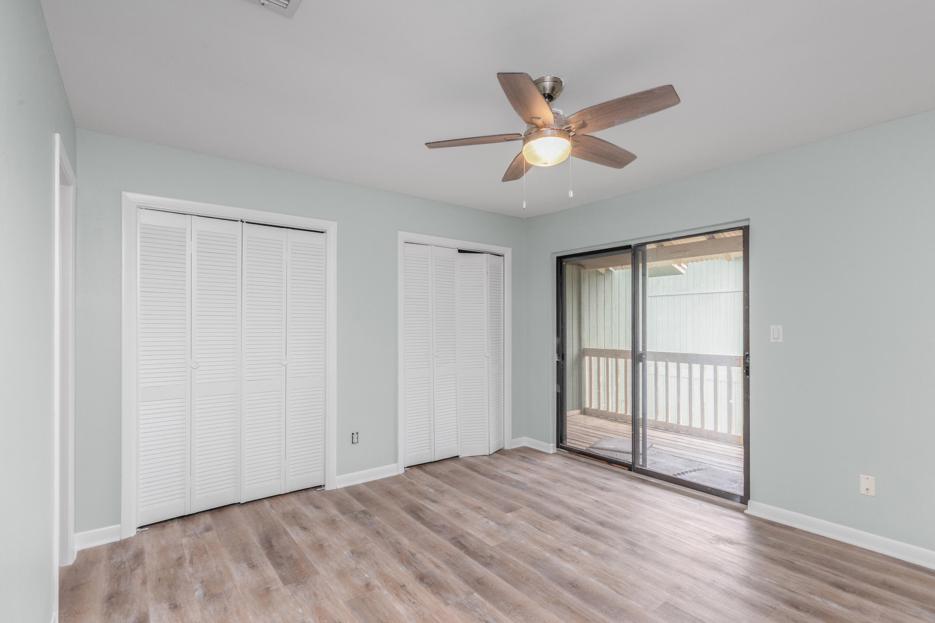 BIENVILLE SQUARE T/H - Residential Lease