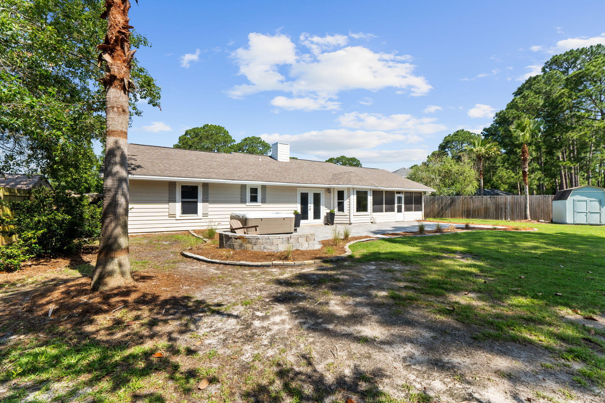 HOLIDAY SHORES ESTATES 3RD ADDN - Residential