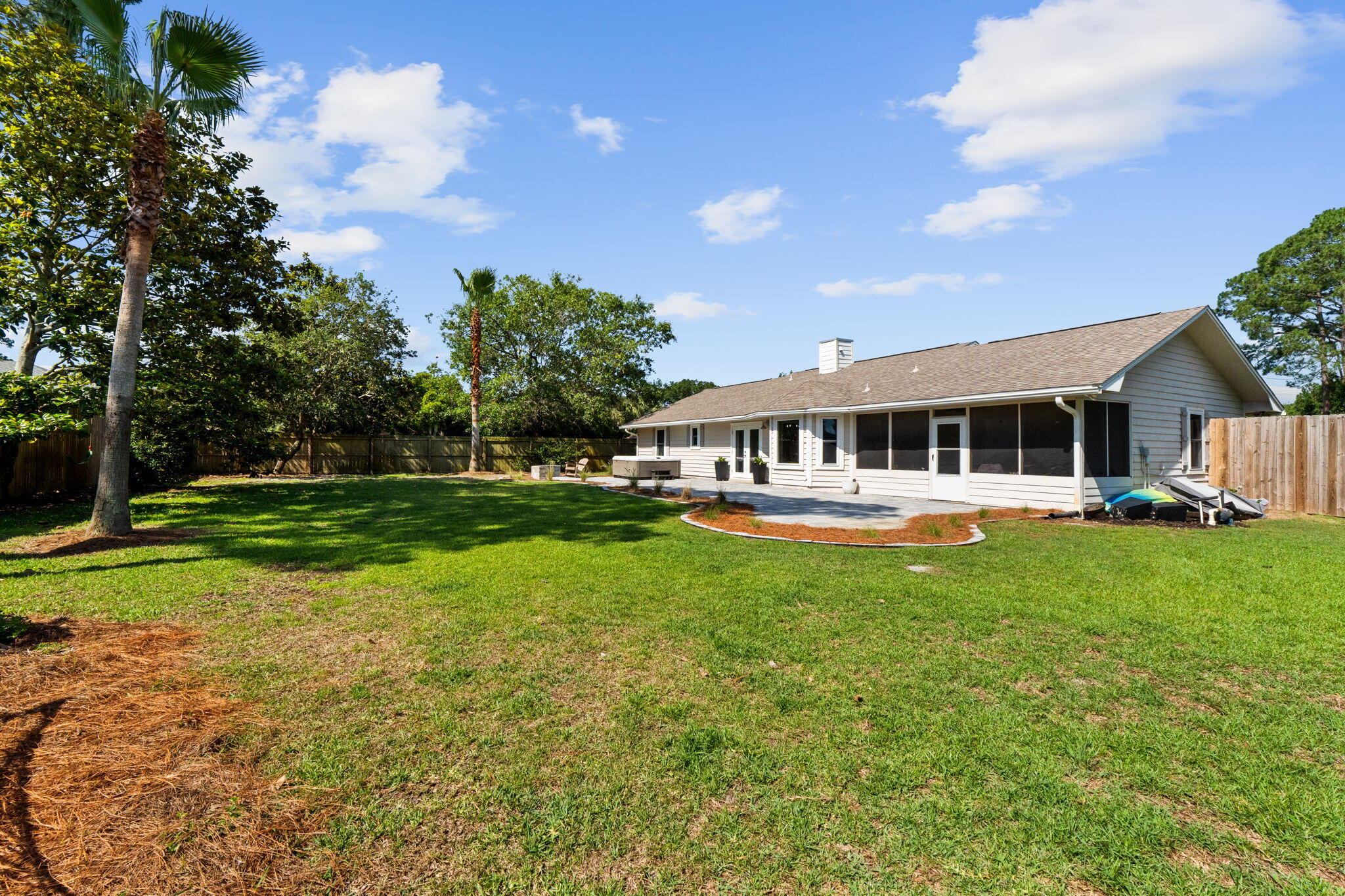 HOLIDAY SHORES ESTATES 3RD ADDN - Residential