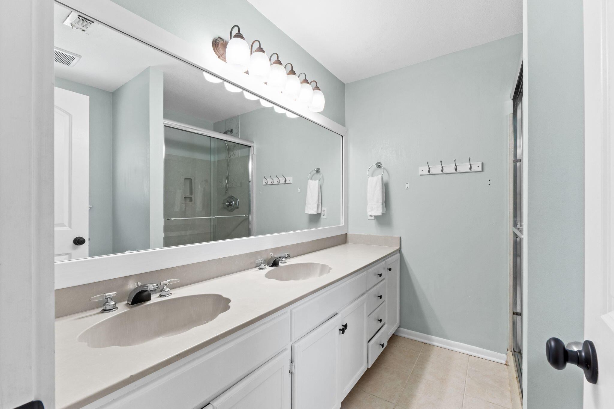 HOLIDAY SHORES ESTATES 3RD ADDN - Residential