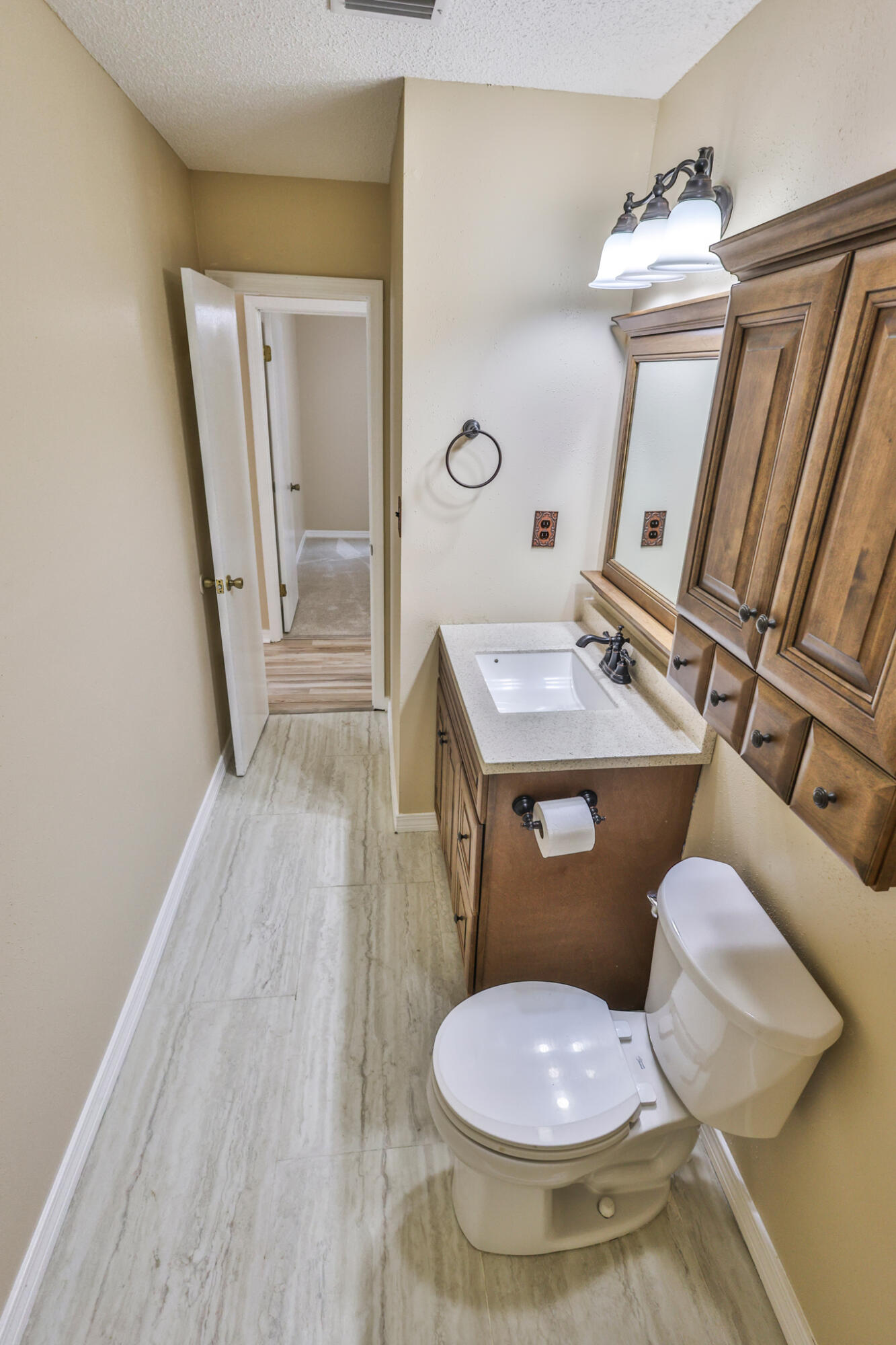 SHOAL WOOD EST 1st PH III - Residential Lease