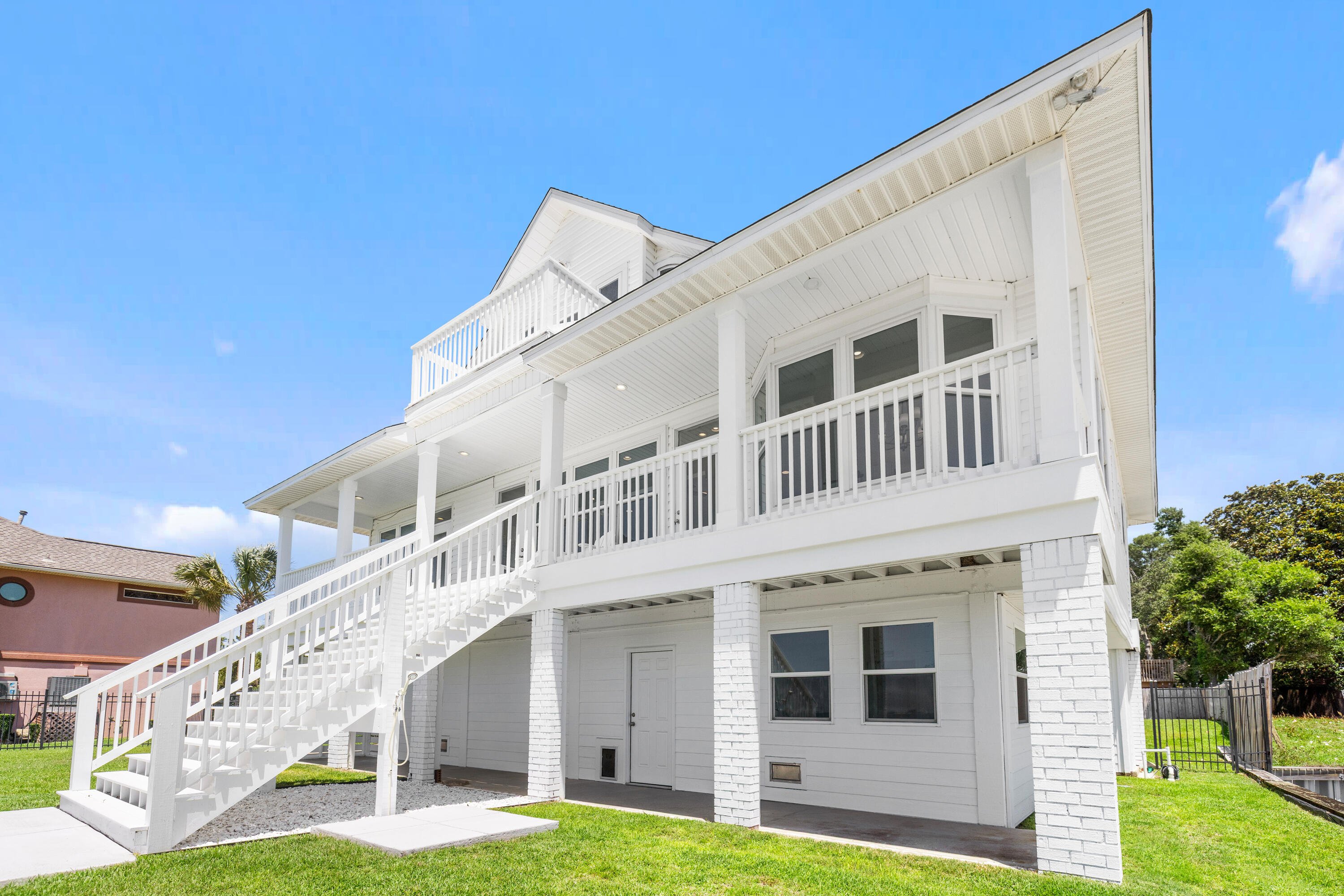 SANDY BEACH ESTATES - Residential