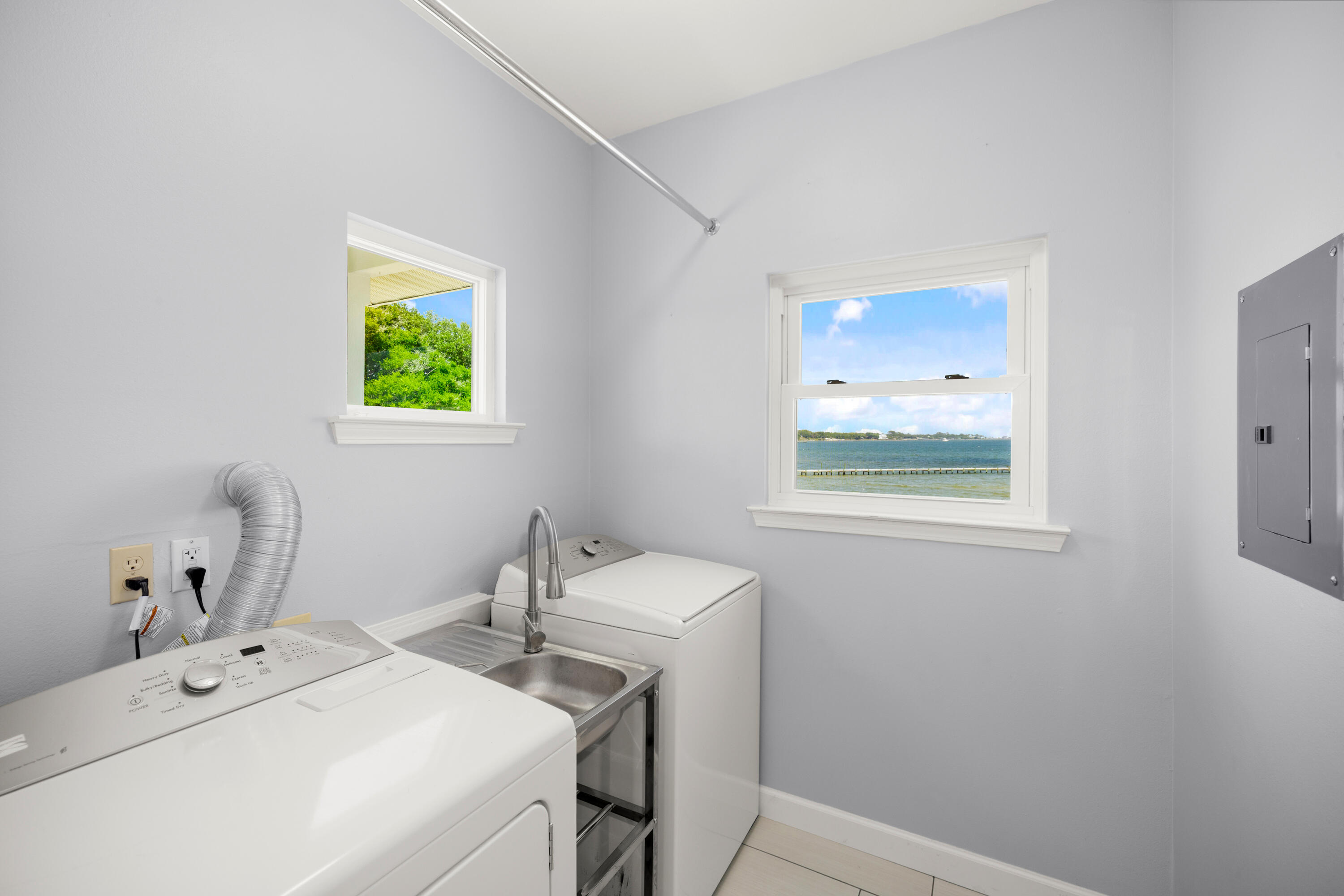 SANDY BEACH ESTATES - Residential