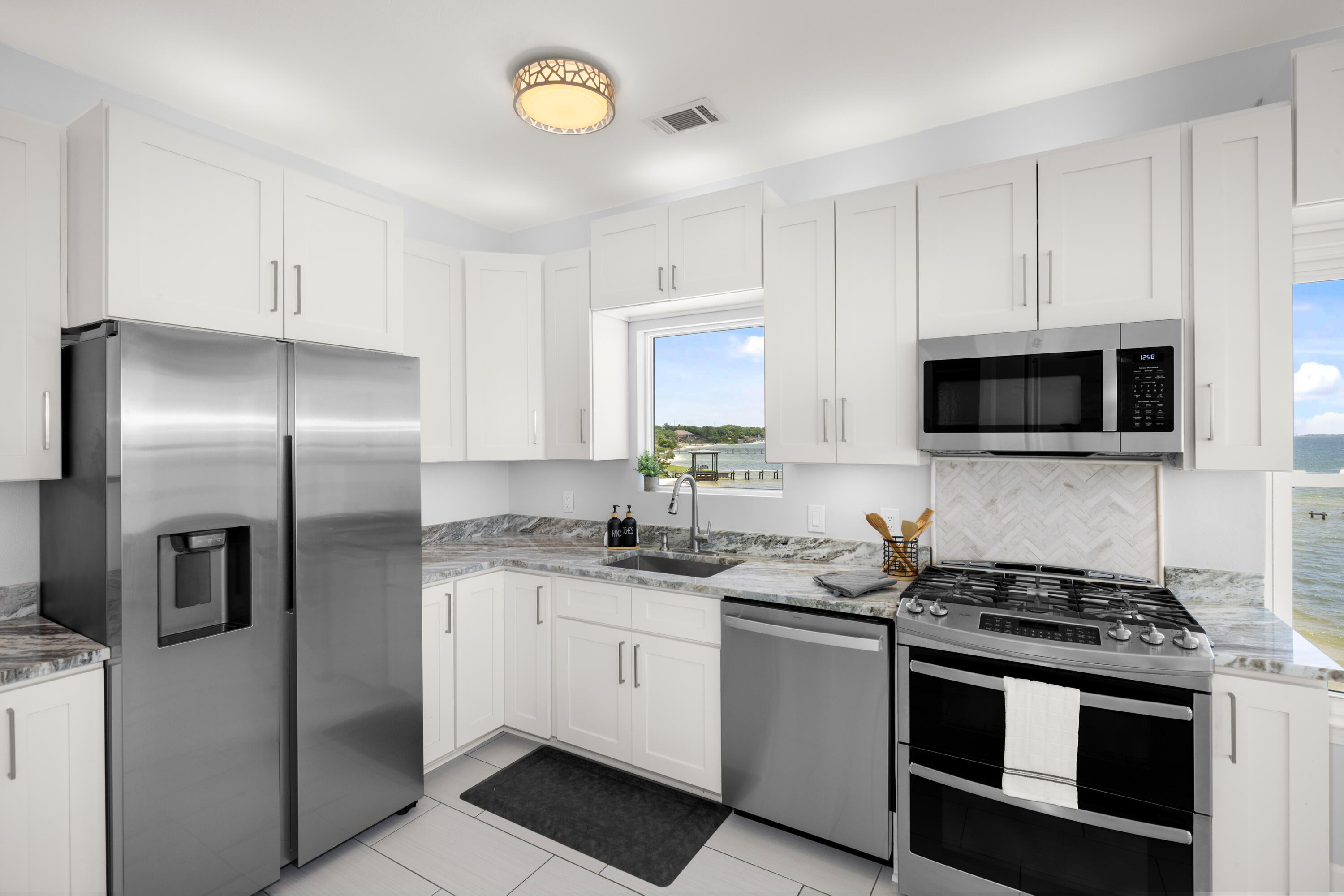 SANDY BEACH ESTATES - Residential
