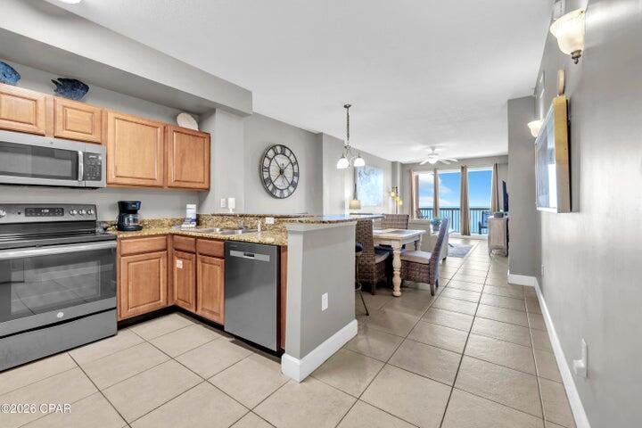 SUNRISE BEACH - Residential