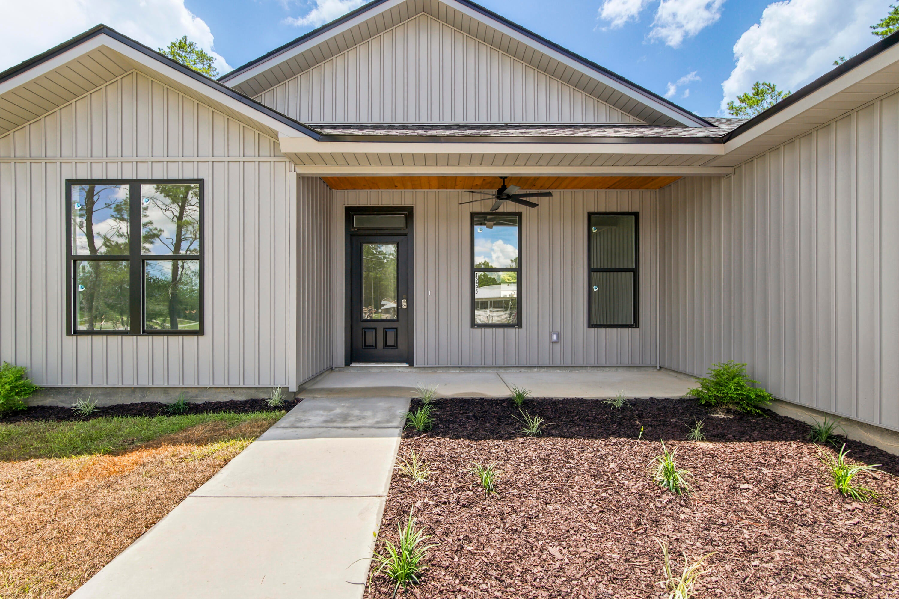 OAKWOOD LAKES ESTATES - Residential