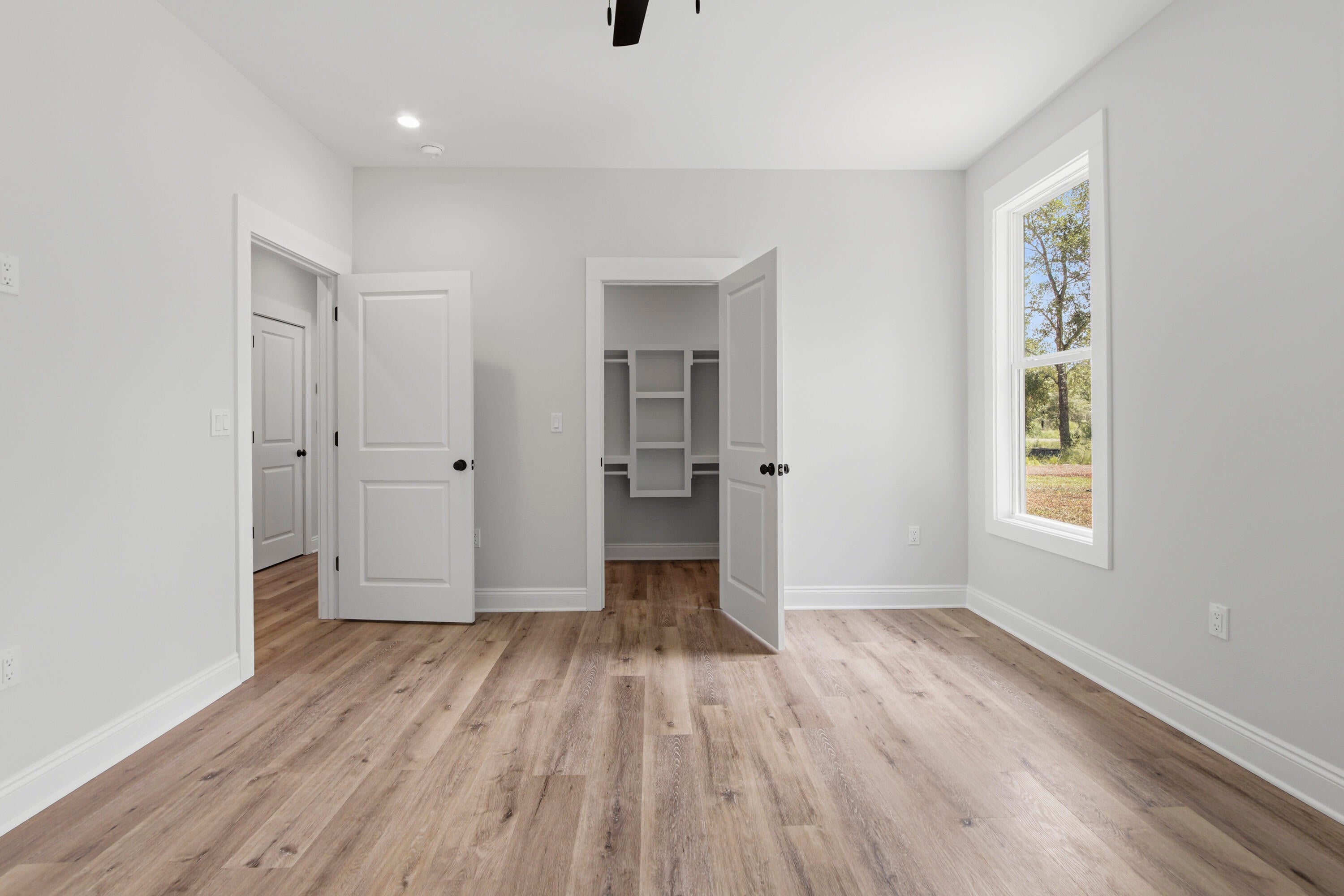 OAKWOOD LAKES ESTATES - Residential