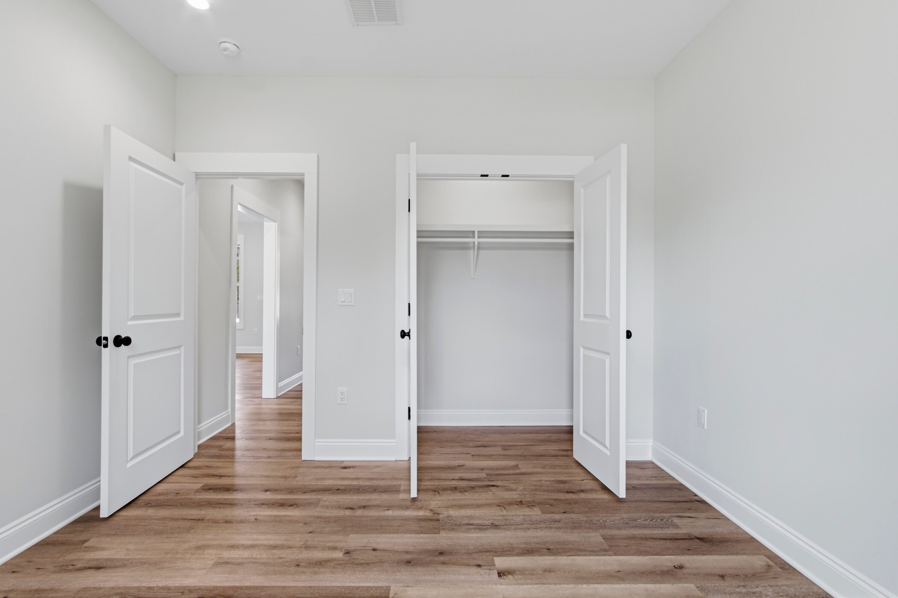 OAKWOOD LAKES ESTATES - Residential