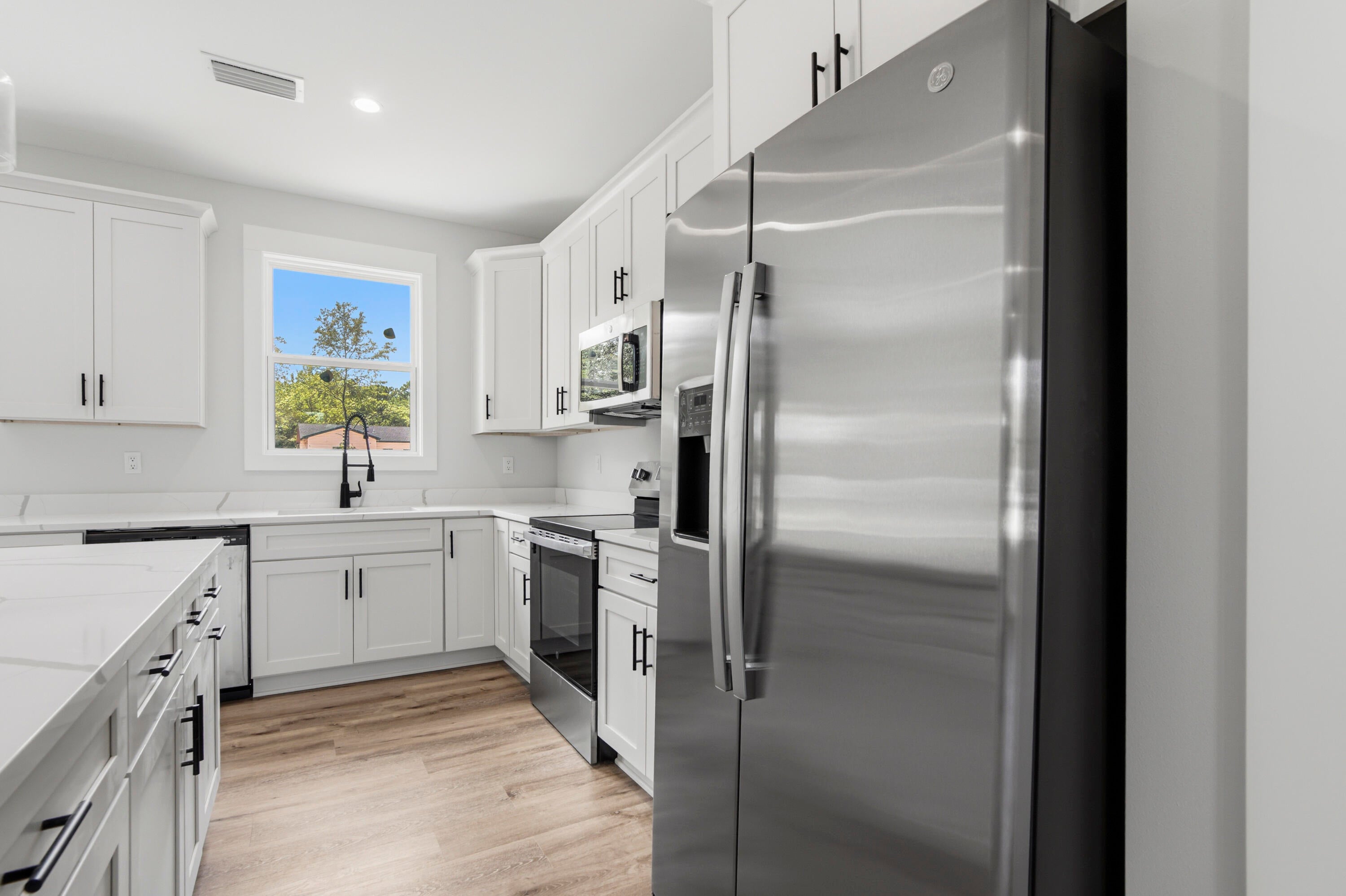 OAKWOOD LAKES ESTATES - Residential