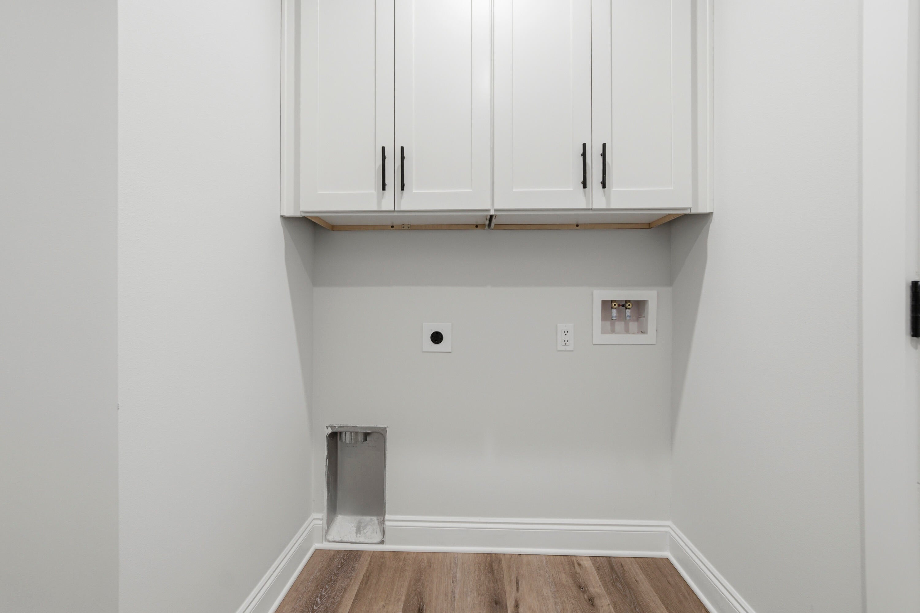 OAKWOOD LAKES ESTATES - Residential