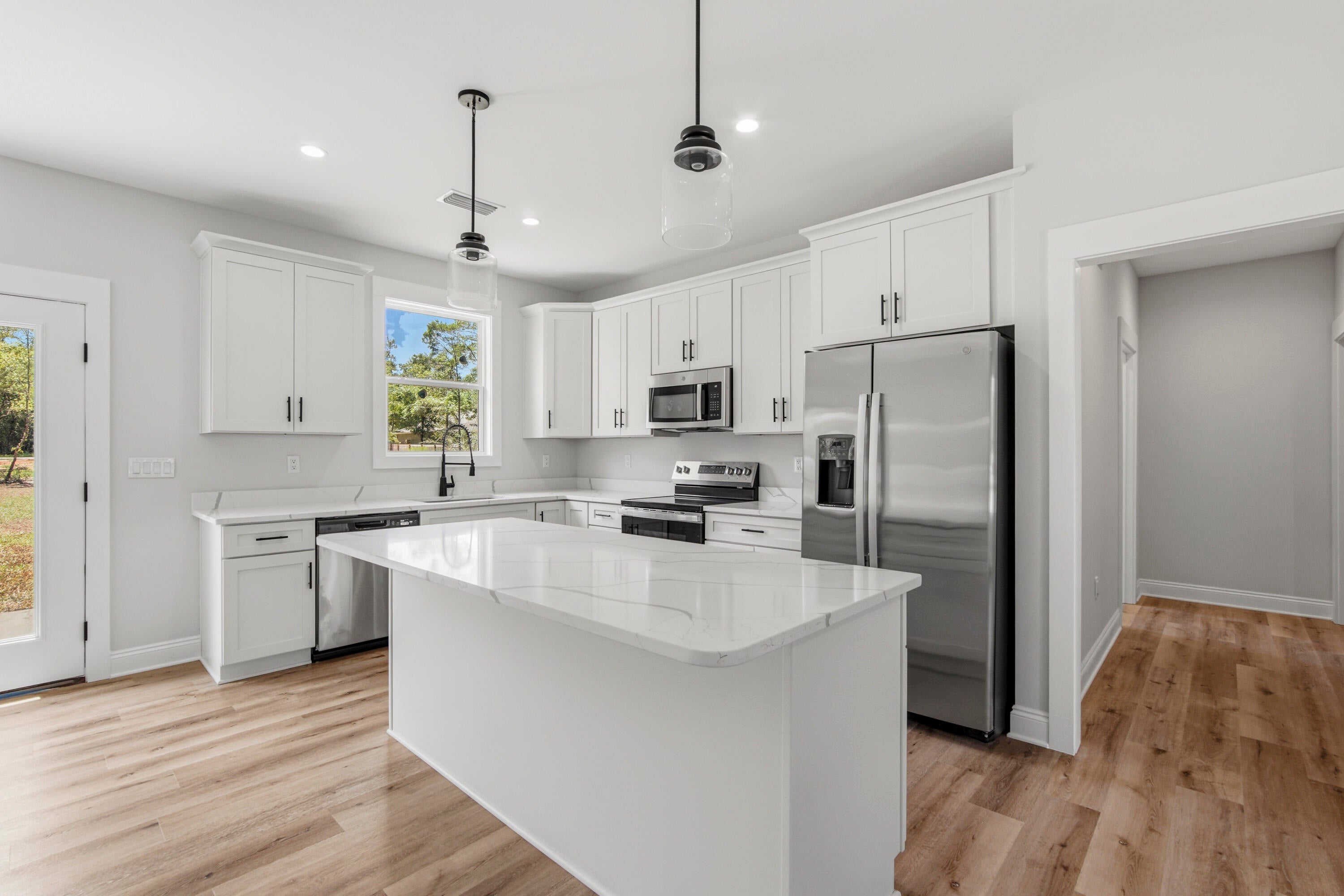 OAKWOOD LAKES ESTATES - Residential