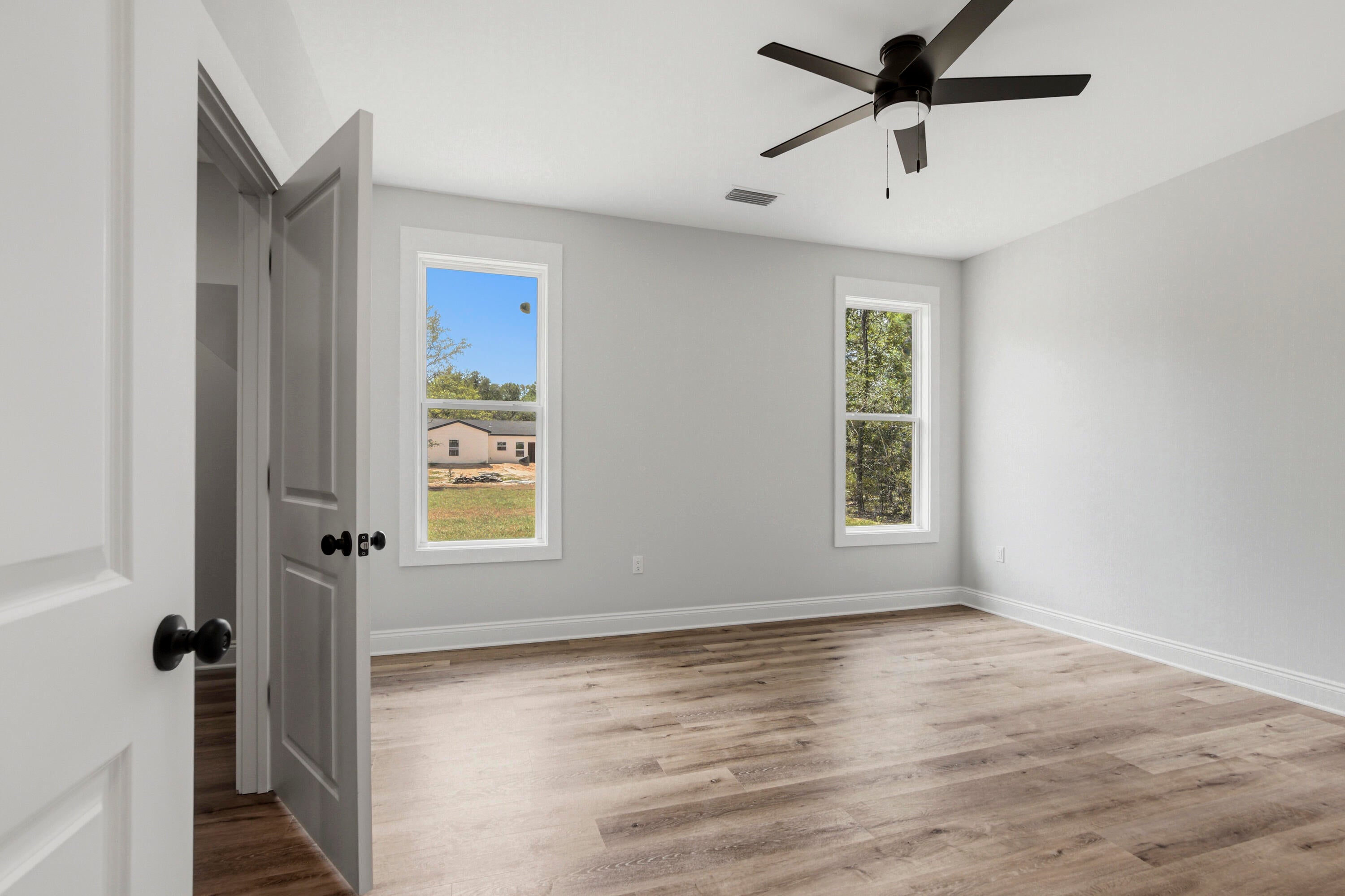 OAKWOOD LAKES ESTATES - Residential