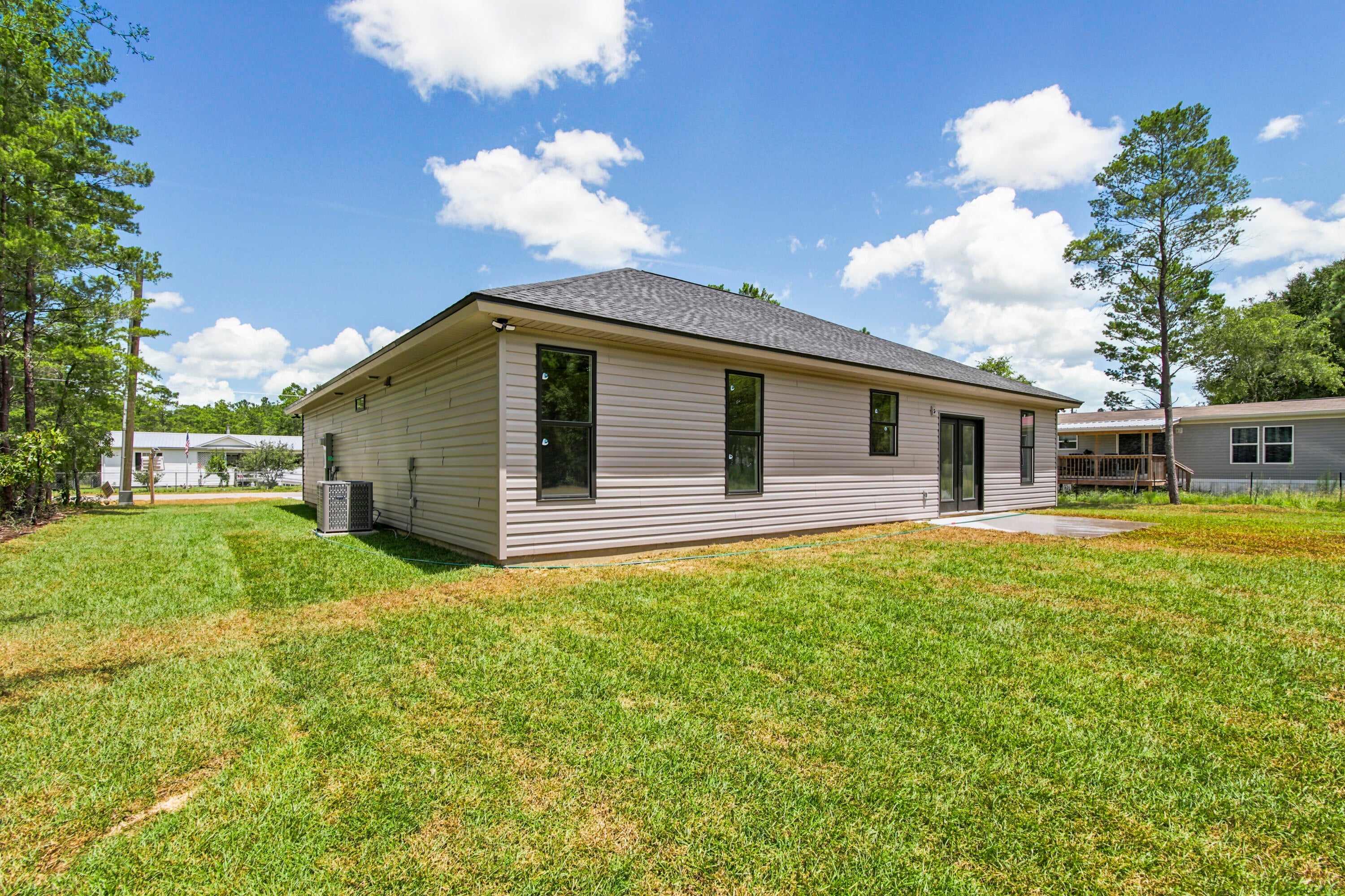 OAKWOOD LAKES ESTATES - Residential
