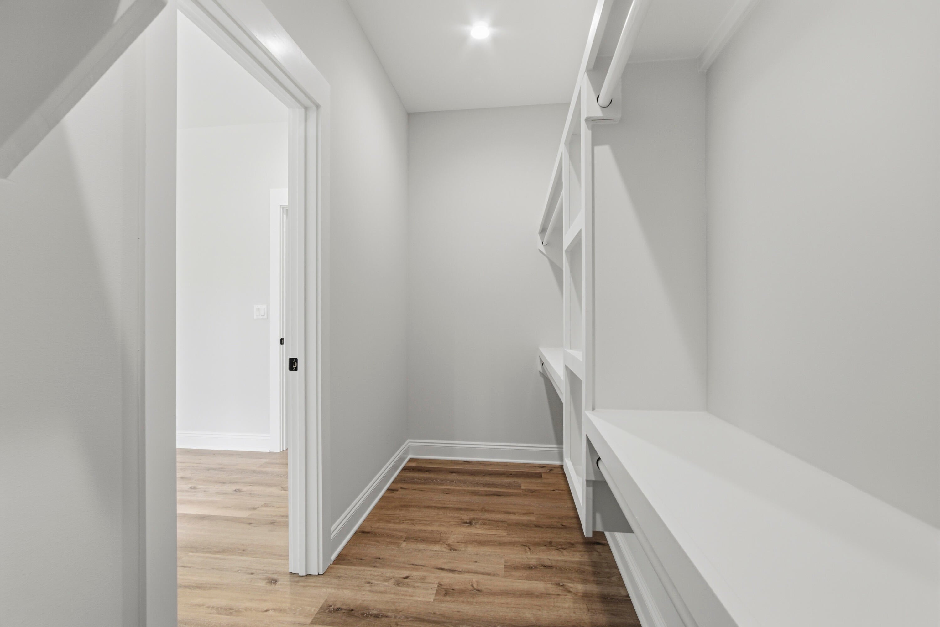 OAKWOOD LAKES ESTATES - Residential