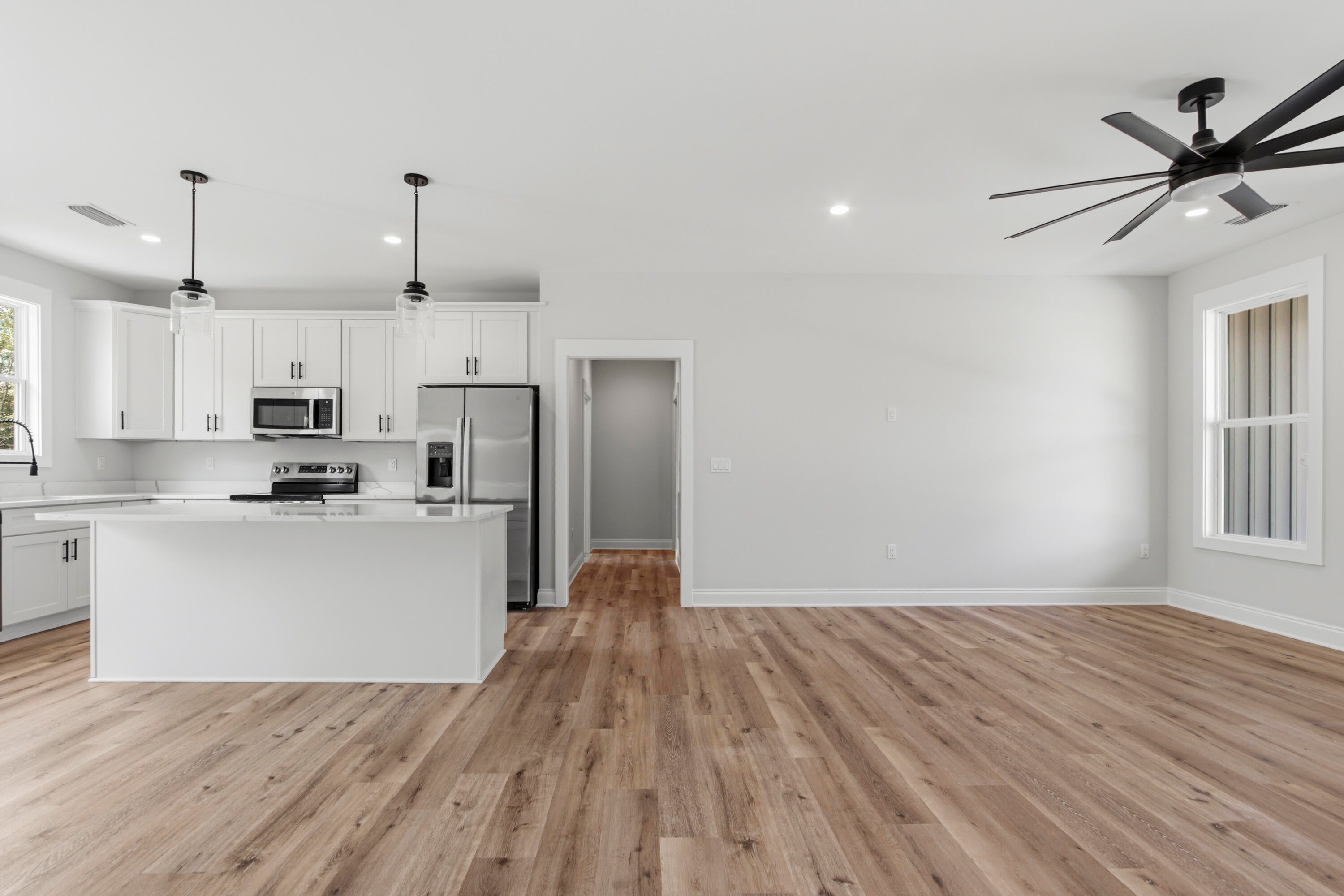 OAKWOOD LAKES ESTATES - Residential