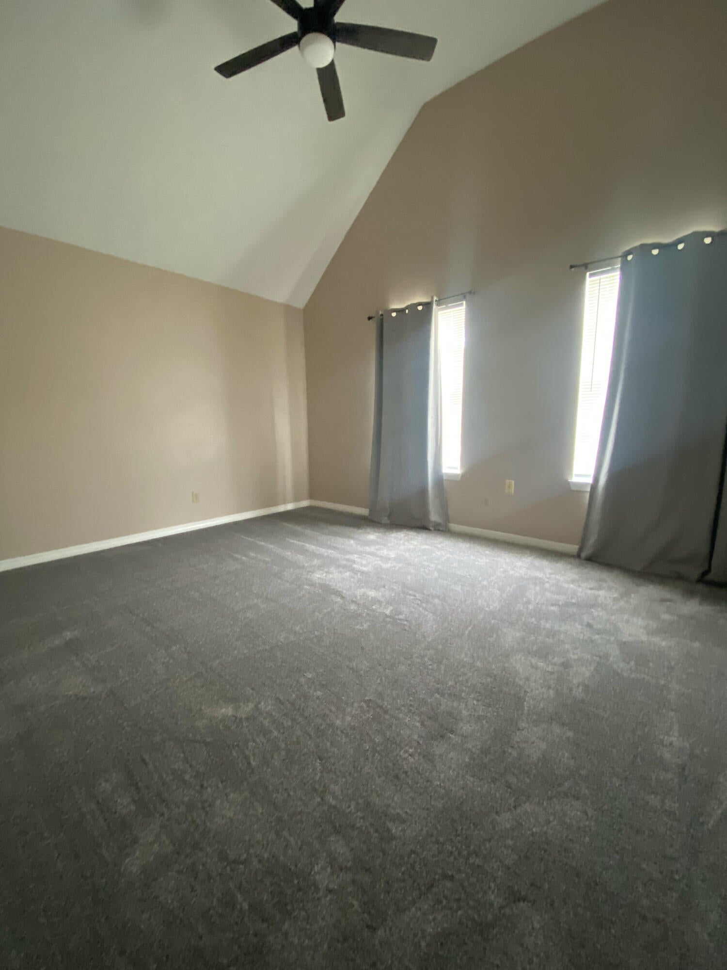 WILLOW BEND PH I LOT 8 - Residential Lease