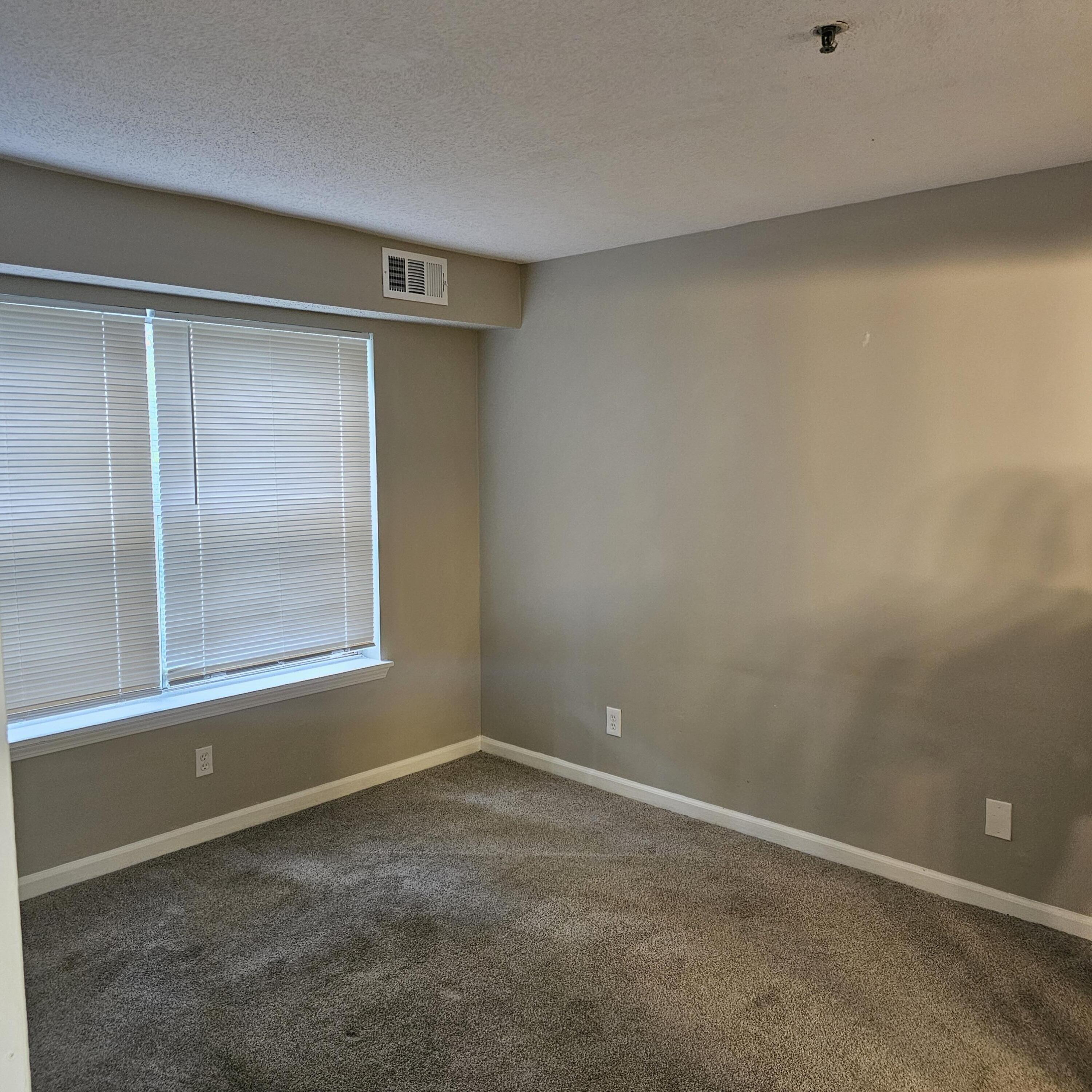 POINTE OF VIEW - Residential