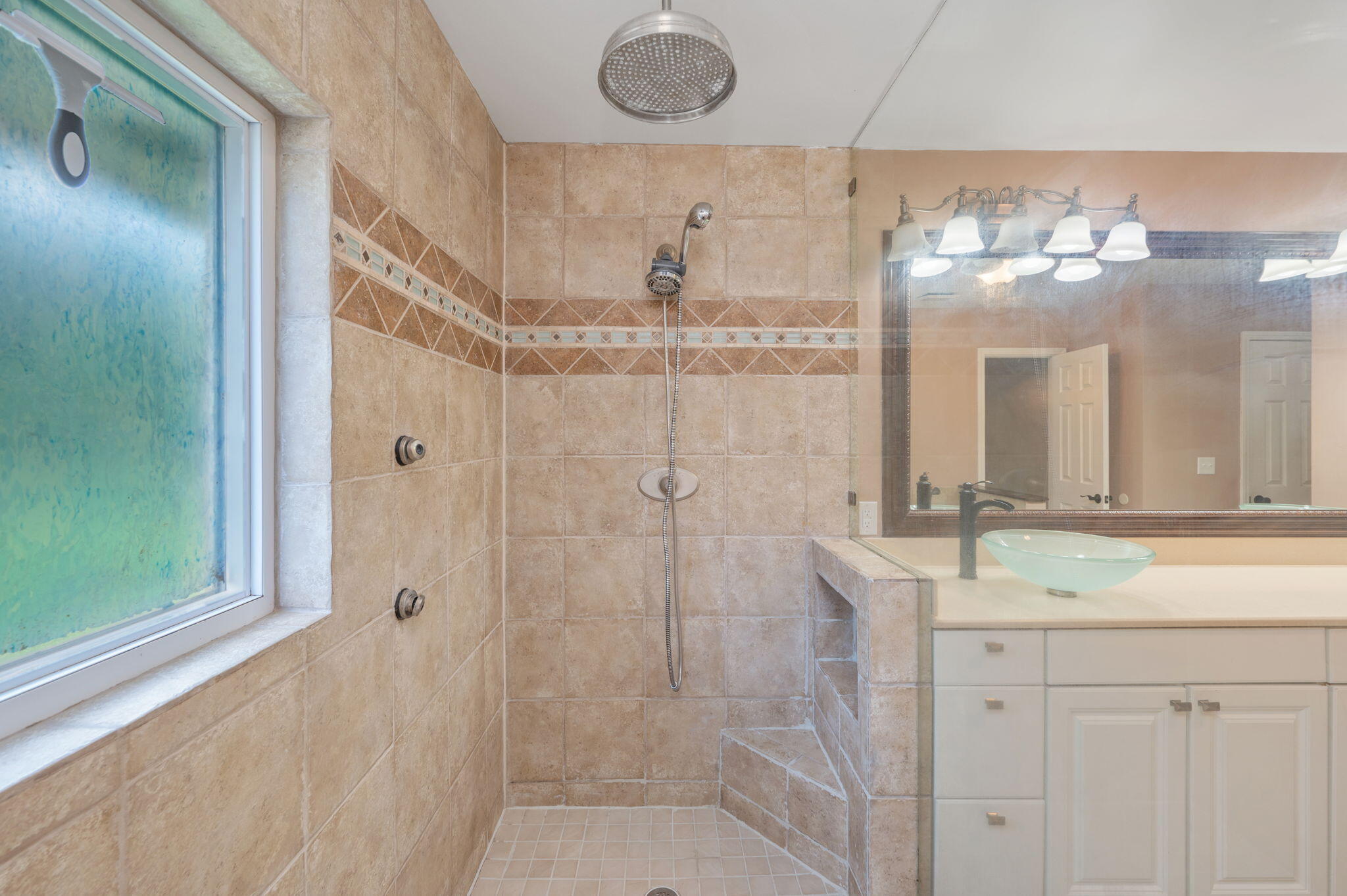 GRANDVIEW HEIGHTS - Residential