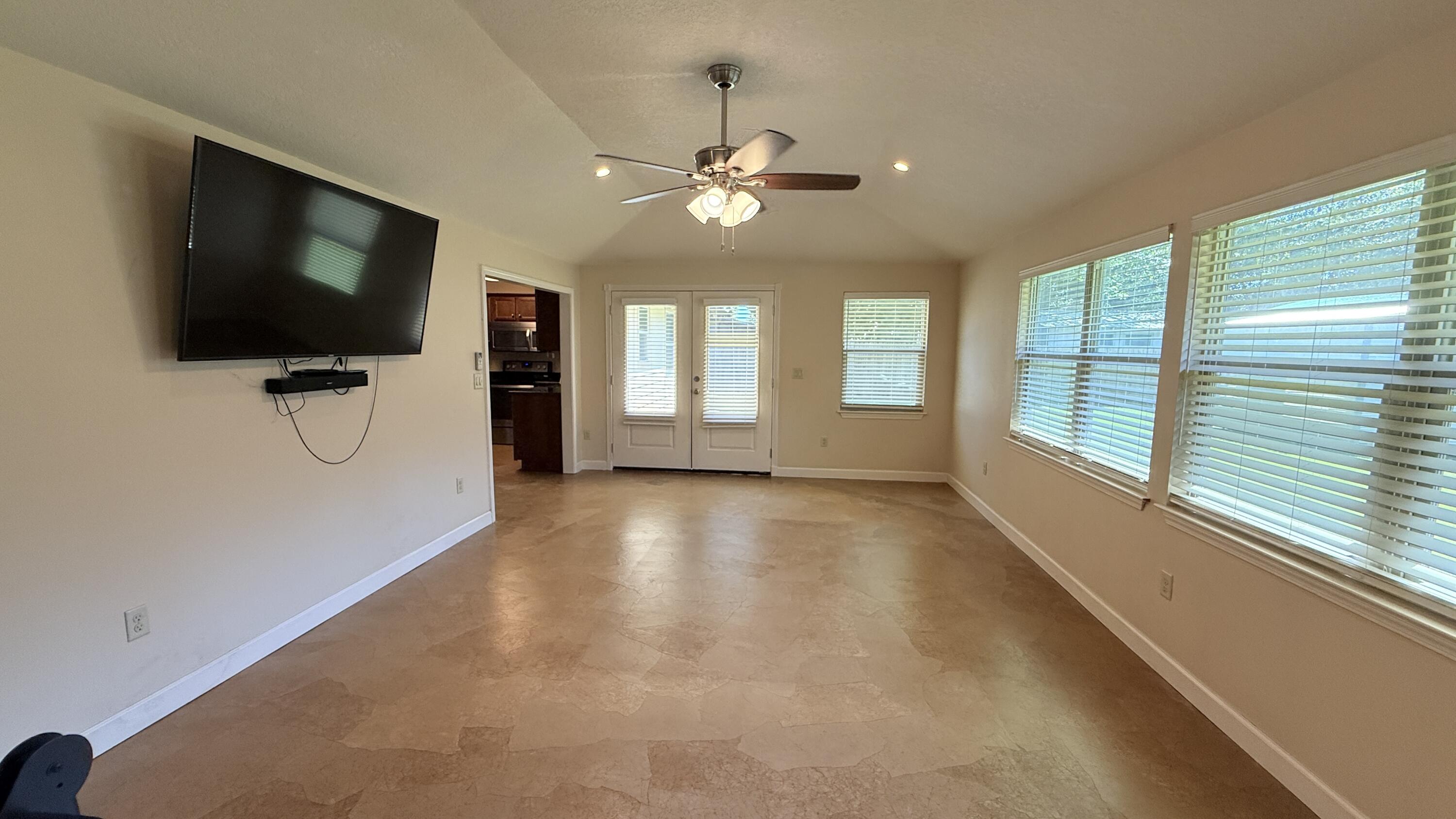 SPRINGDALE - Residential
