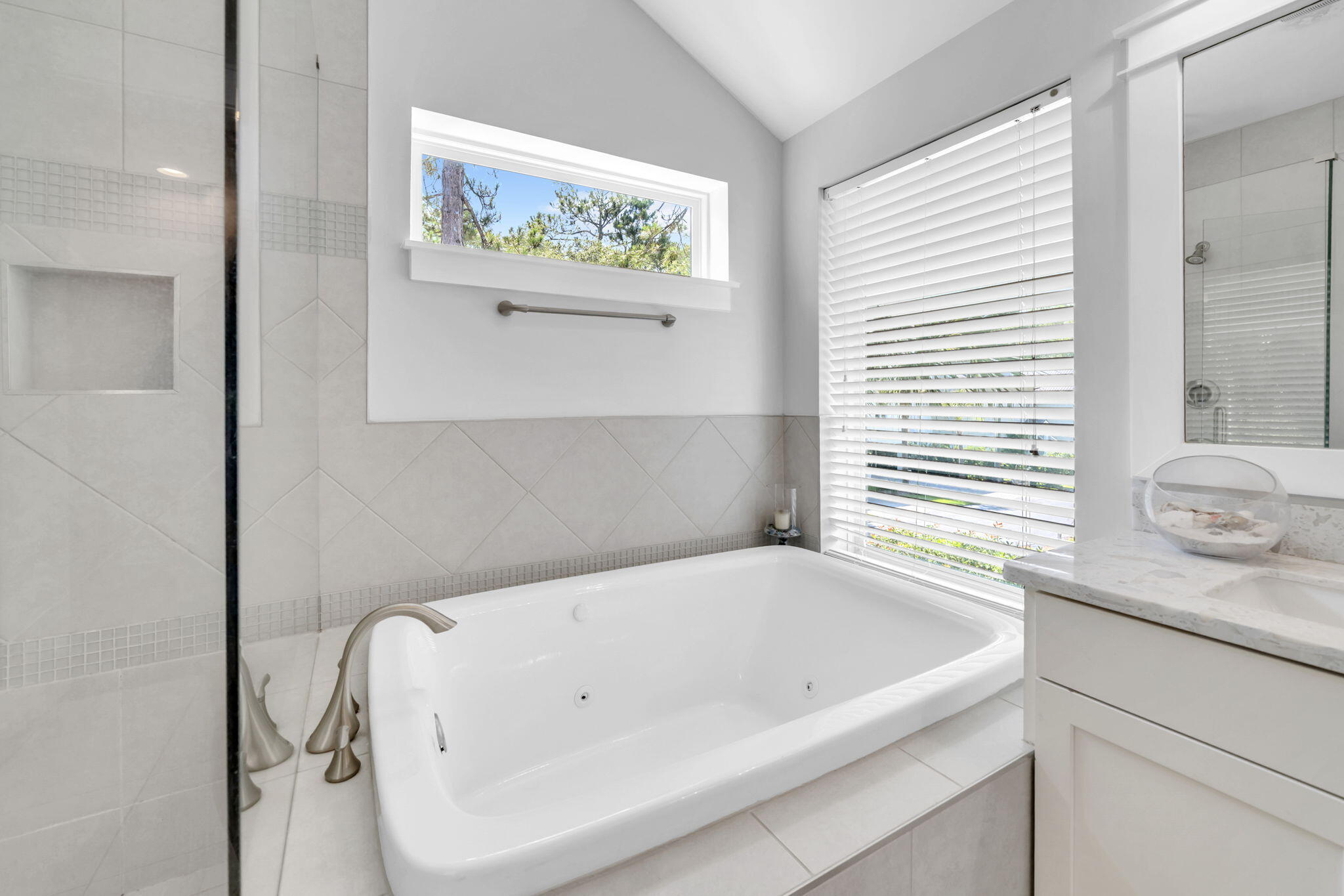 LAKEWOOD OF SEAGROVE BEACH - Residential