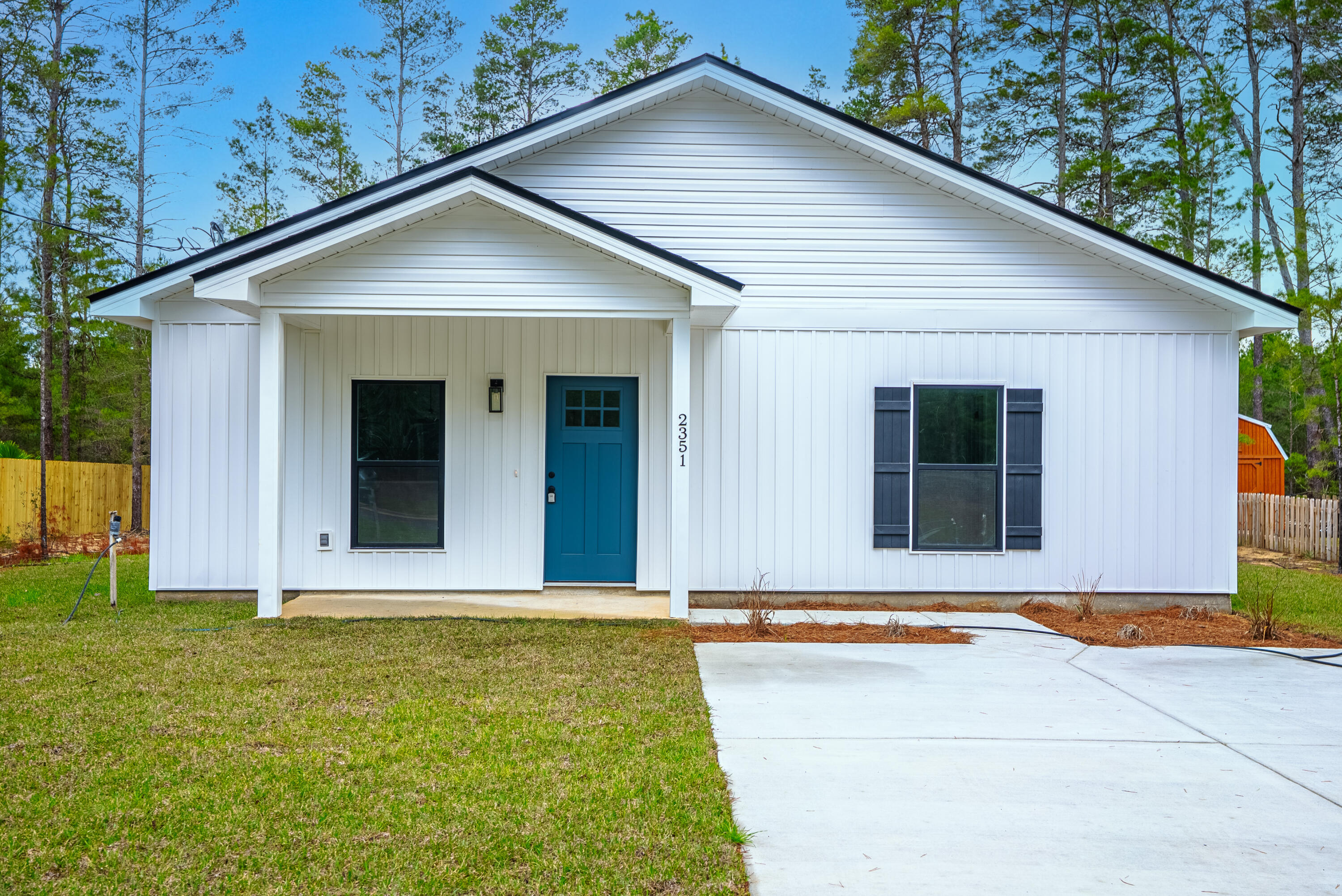 Buyer gets $7,000 toward closing costs or options! You won't find this quality at this price anywhere else. This brand new home in Sunny Hills is full of value: open floor plan, 9' ceilings, LVP flooring, and modern finishes. Kitchen features quartz countertops, white shaker cabinets, subway tile backsplash, GE appliances, and farmhouse sink. Spacious primary suite with dual vanities + private bath. Separate laundry room. Sunny Hills is a way of life with lakes, boat ramps, parks, beach, golf course & no HOA. See this home today, it won't last long!