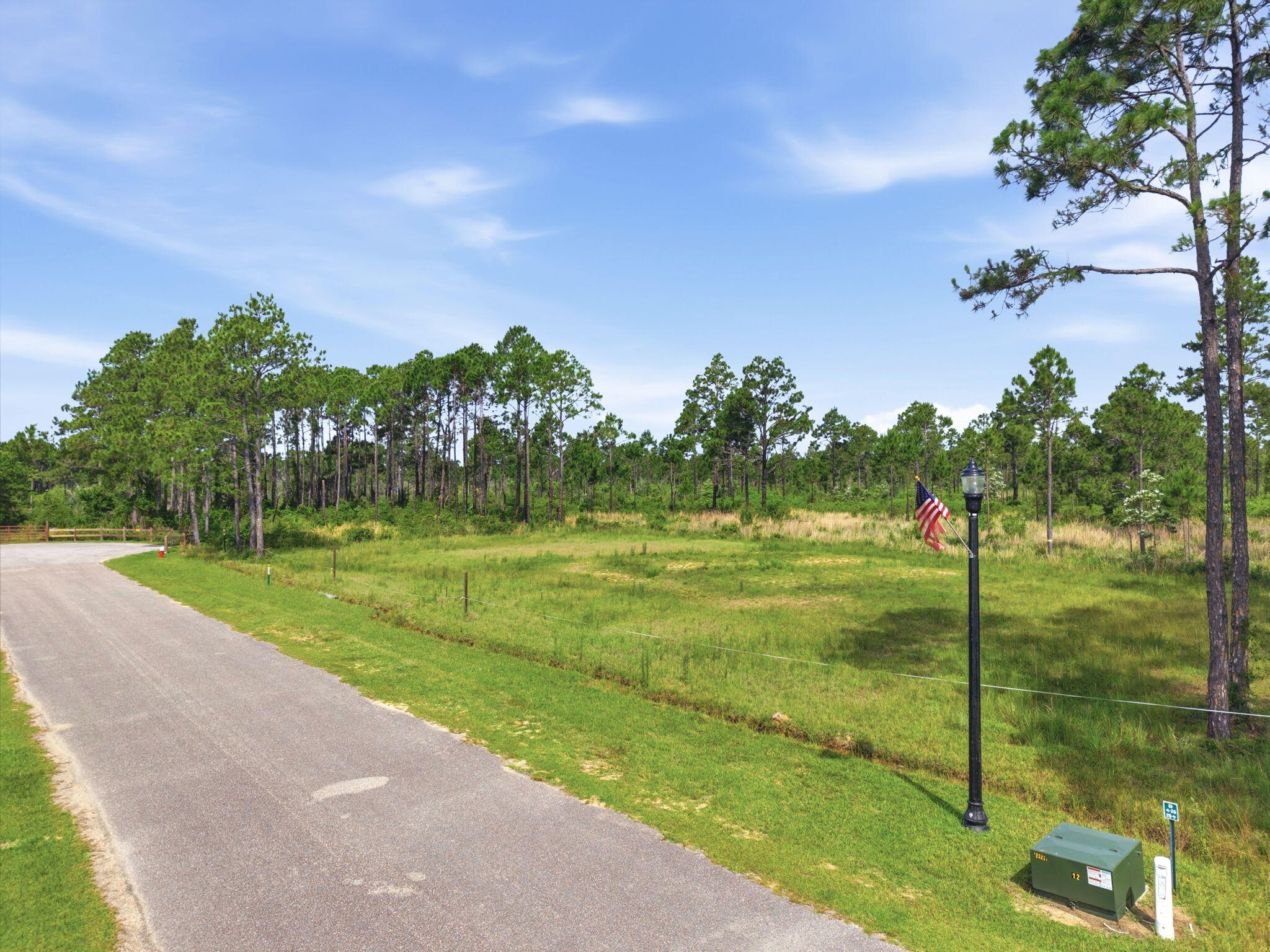 SEA PINES - Land