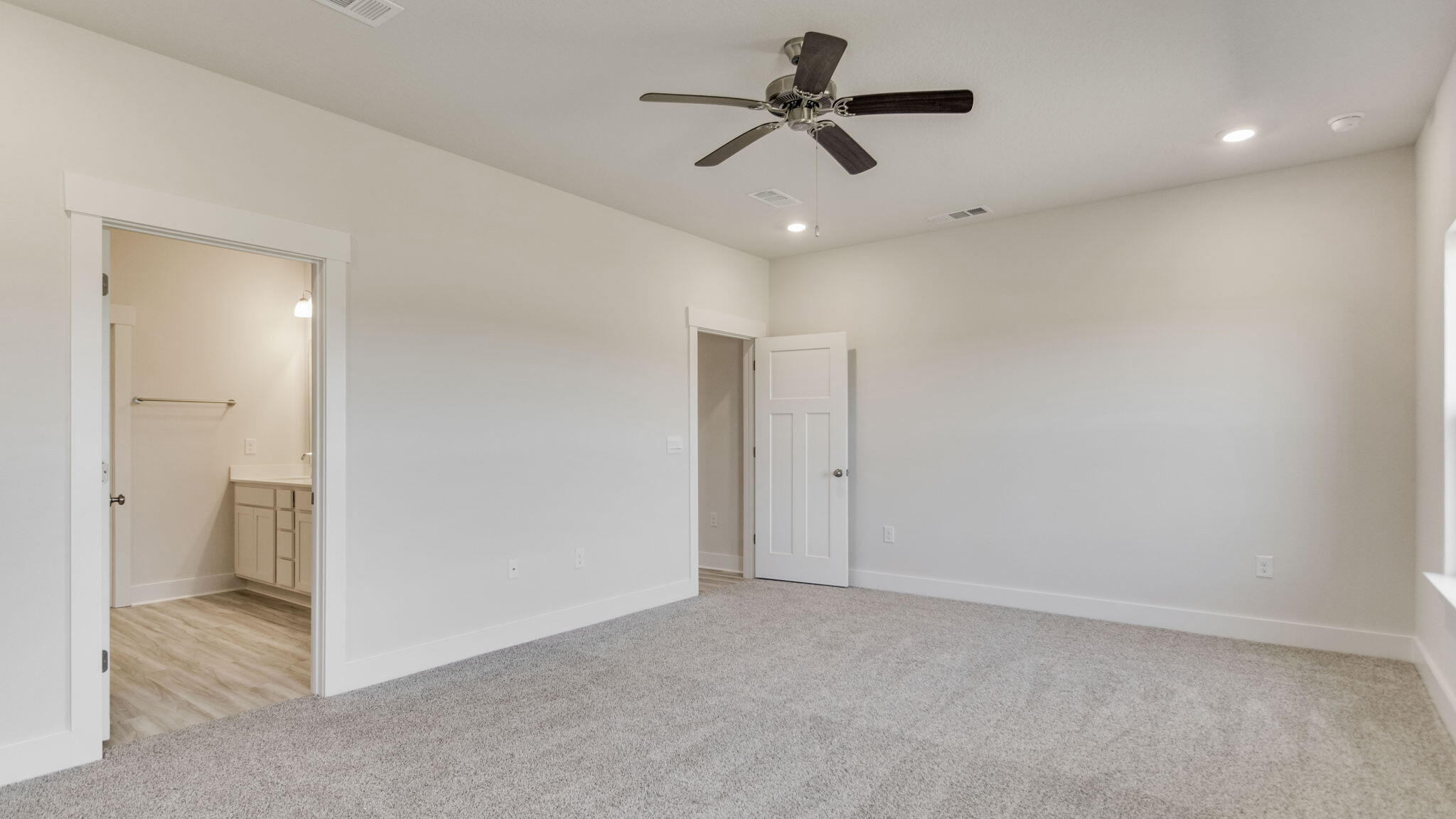 Deer Ridge Crossing - Residential