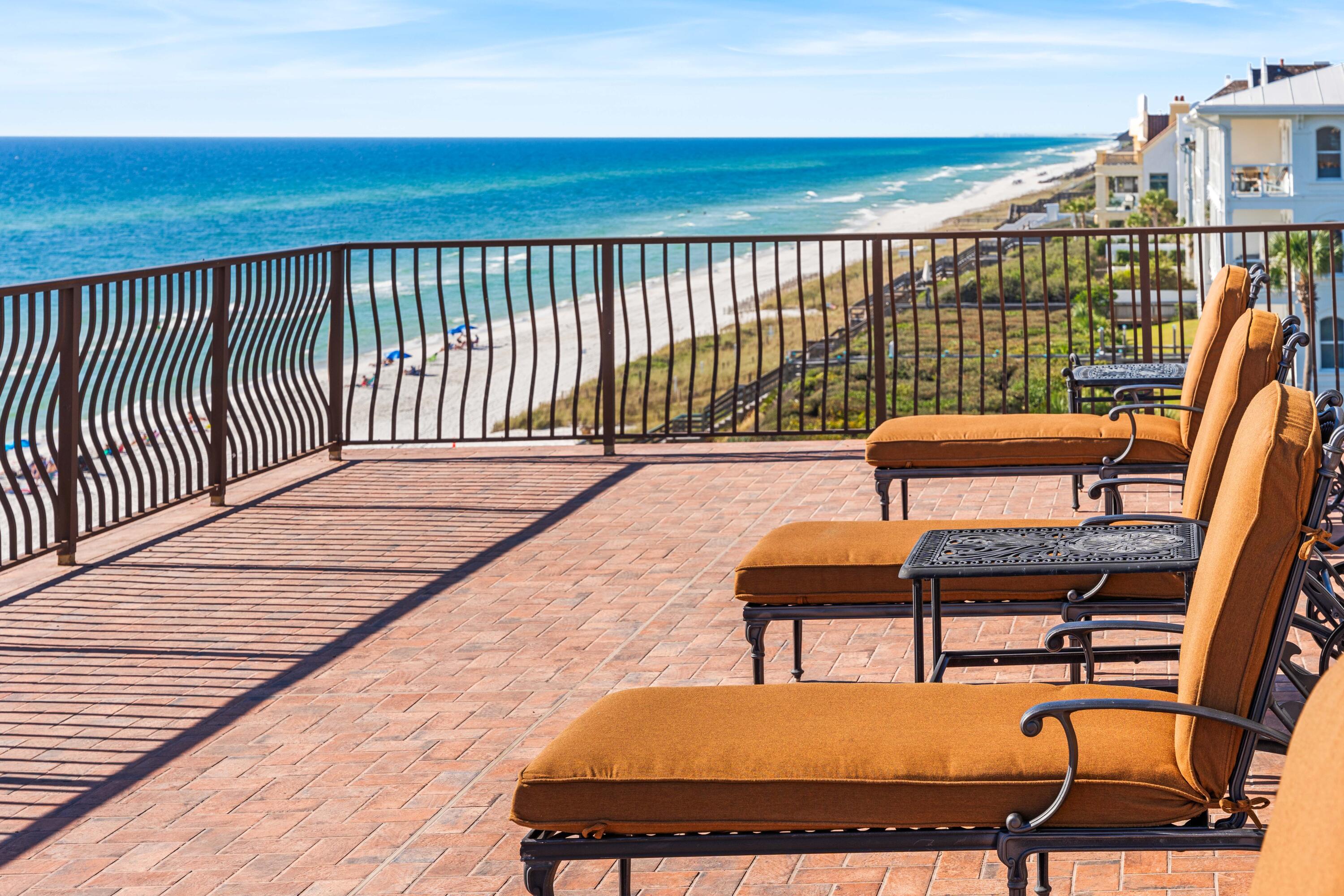 ELYSEE now SANTIMO BEACH - Residential