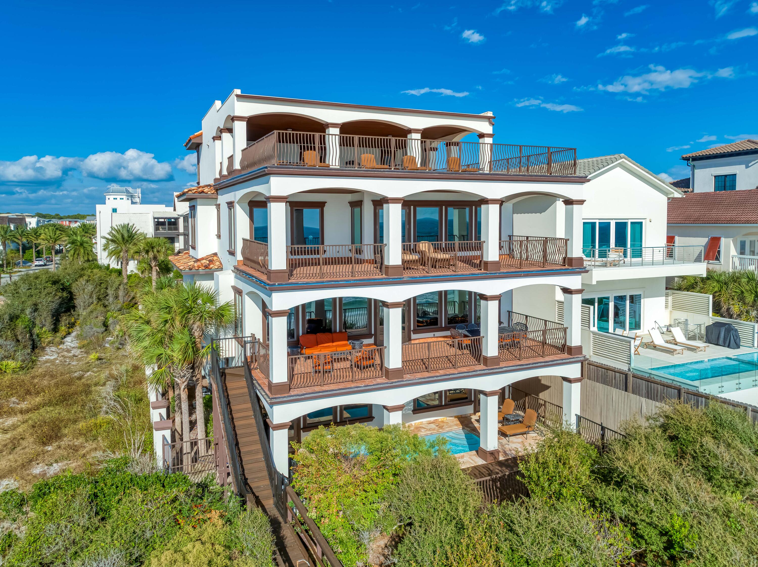 ELYSEE now SANTIMO BEACH - Residential