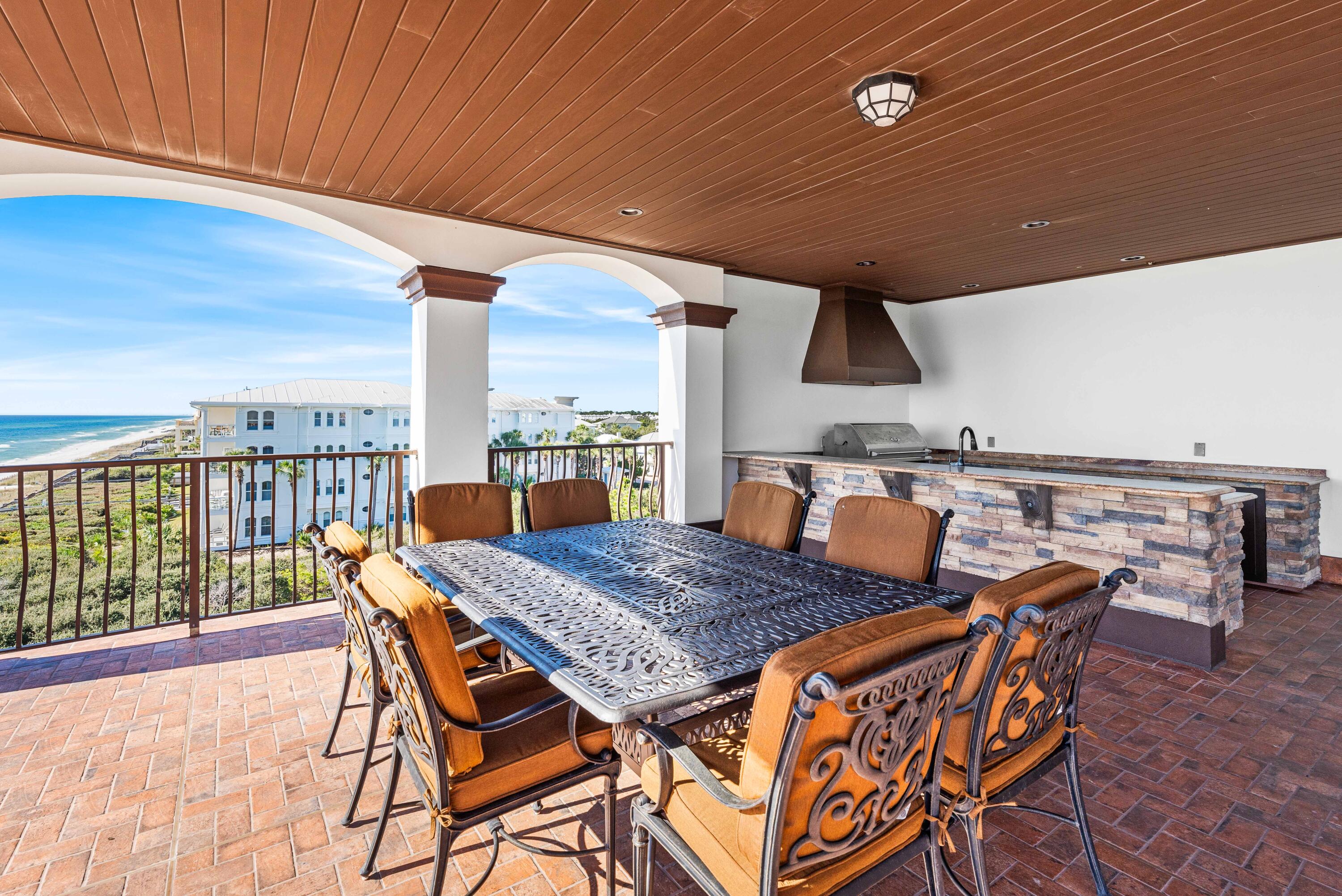 ELYSEE now SANTIMO BEACH - Residential