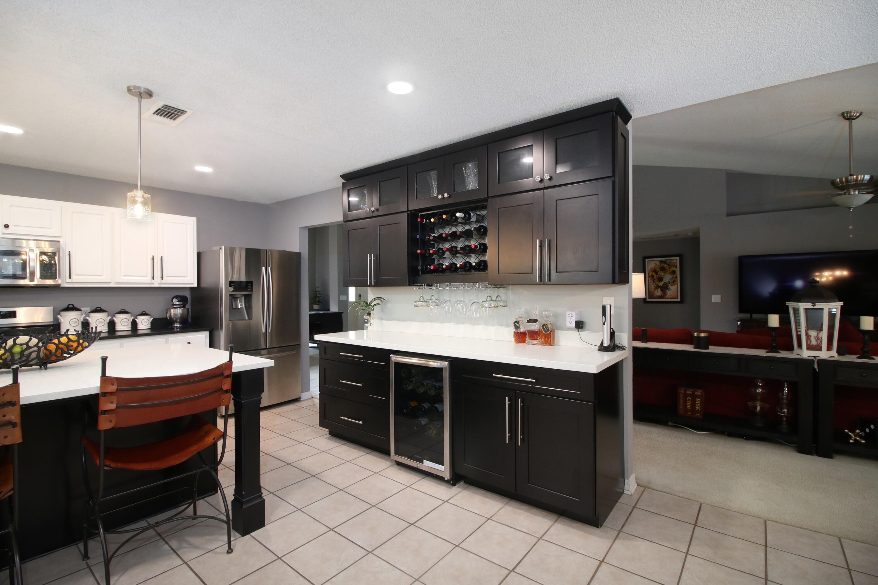 HOLLEY BY THE SEA - Residential