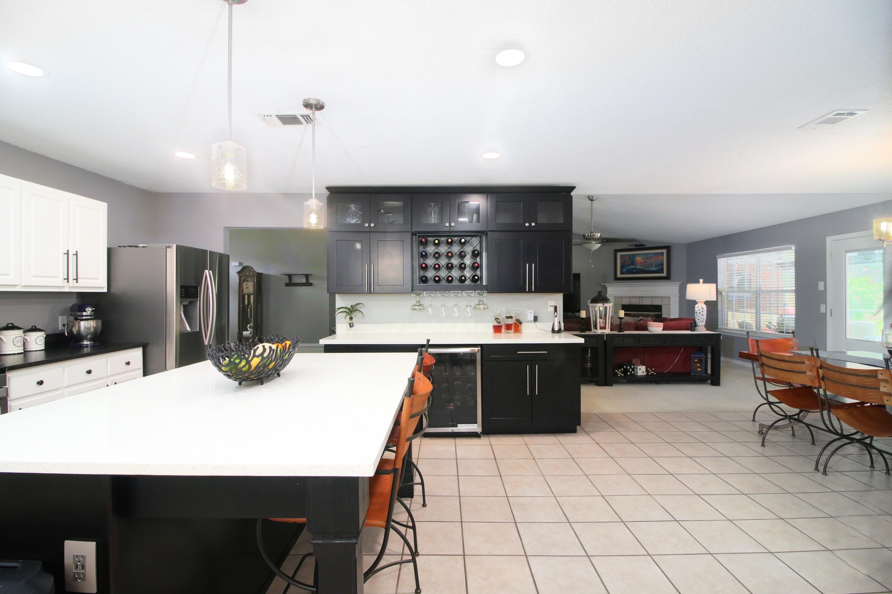 HOLLEY BY THE SEA - Residential