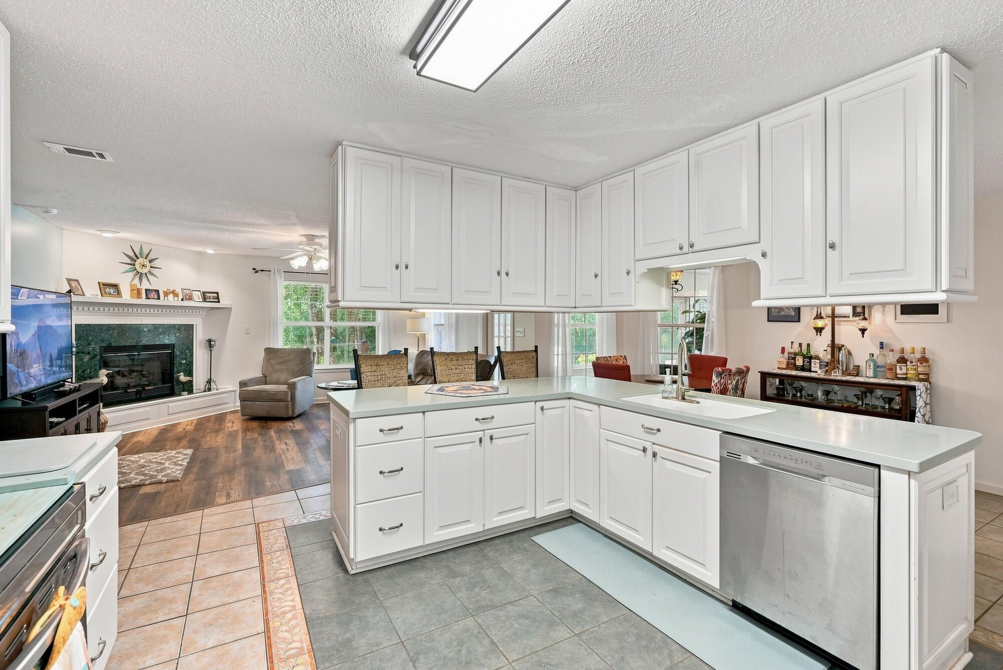 ENCHANTED ESTATES - Residential