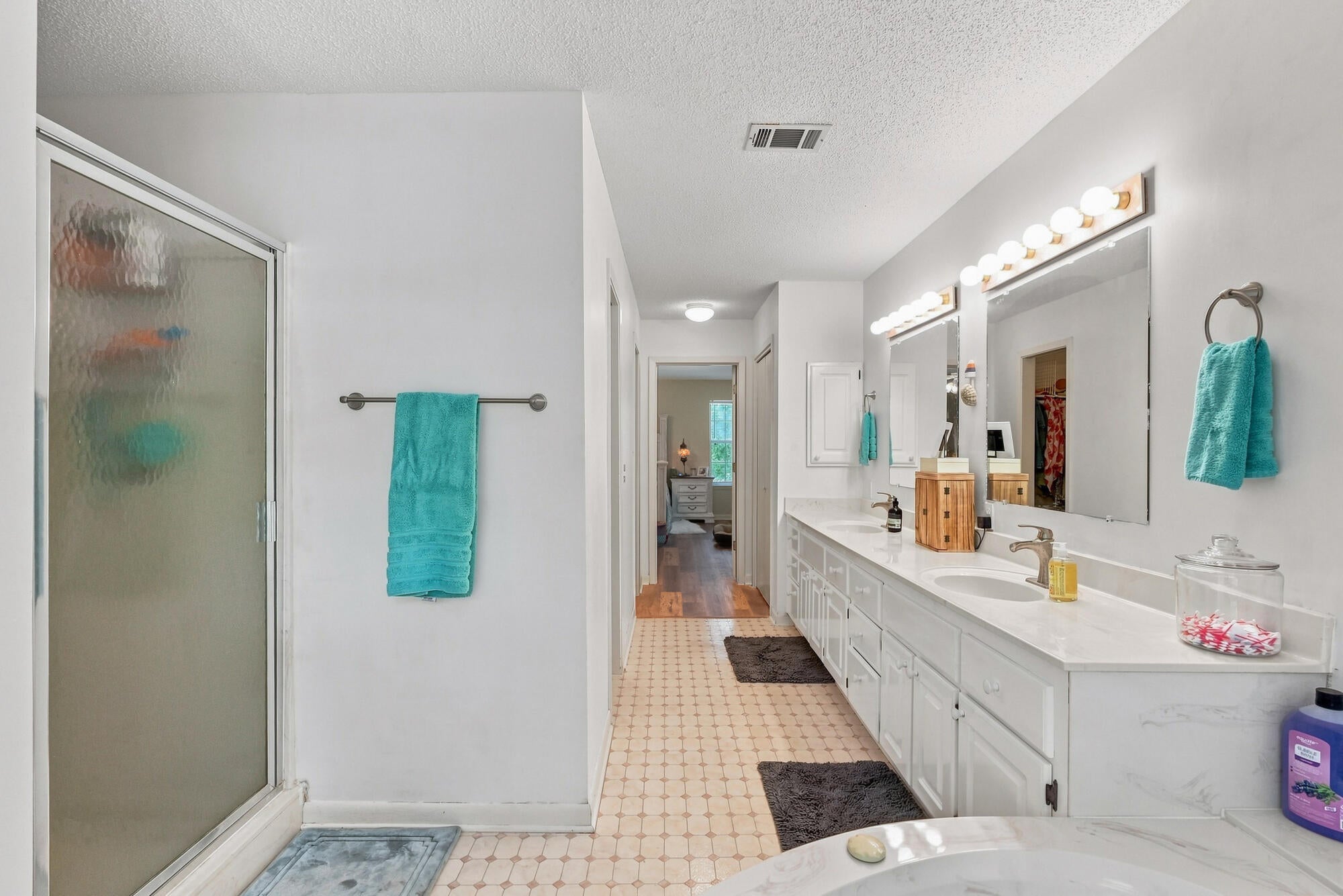 ENCHANTED ESTATES - Residential