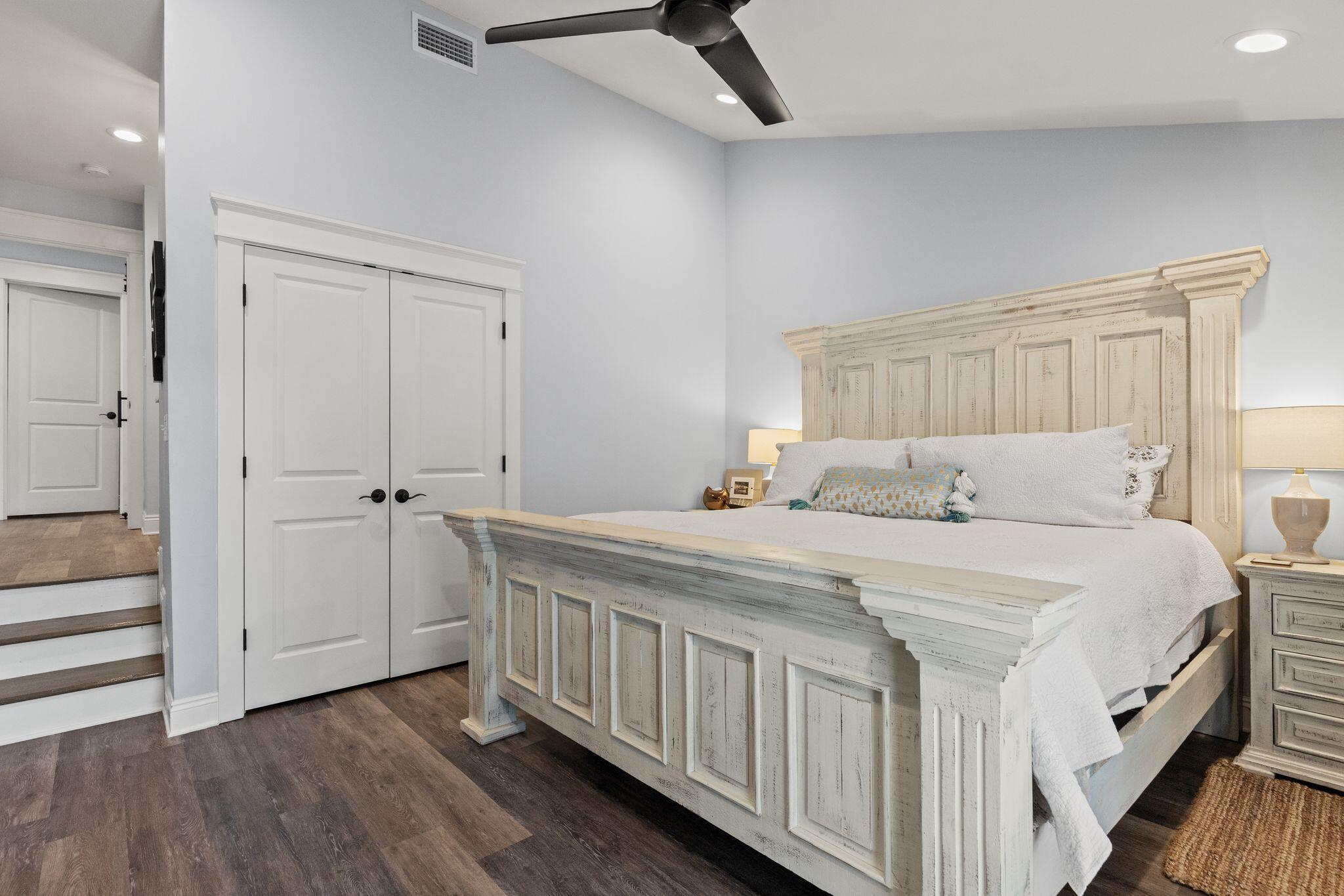 BAYOU VILLAGE CONDO PH 2 - Residential